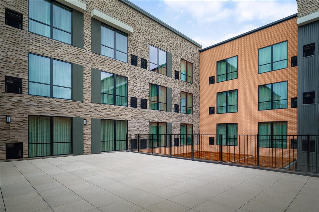 The Nobleman Fort Worth, Tapestry Collection by Hilton Image