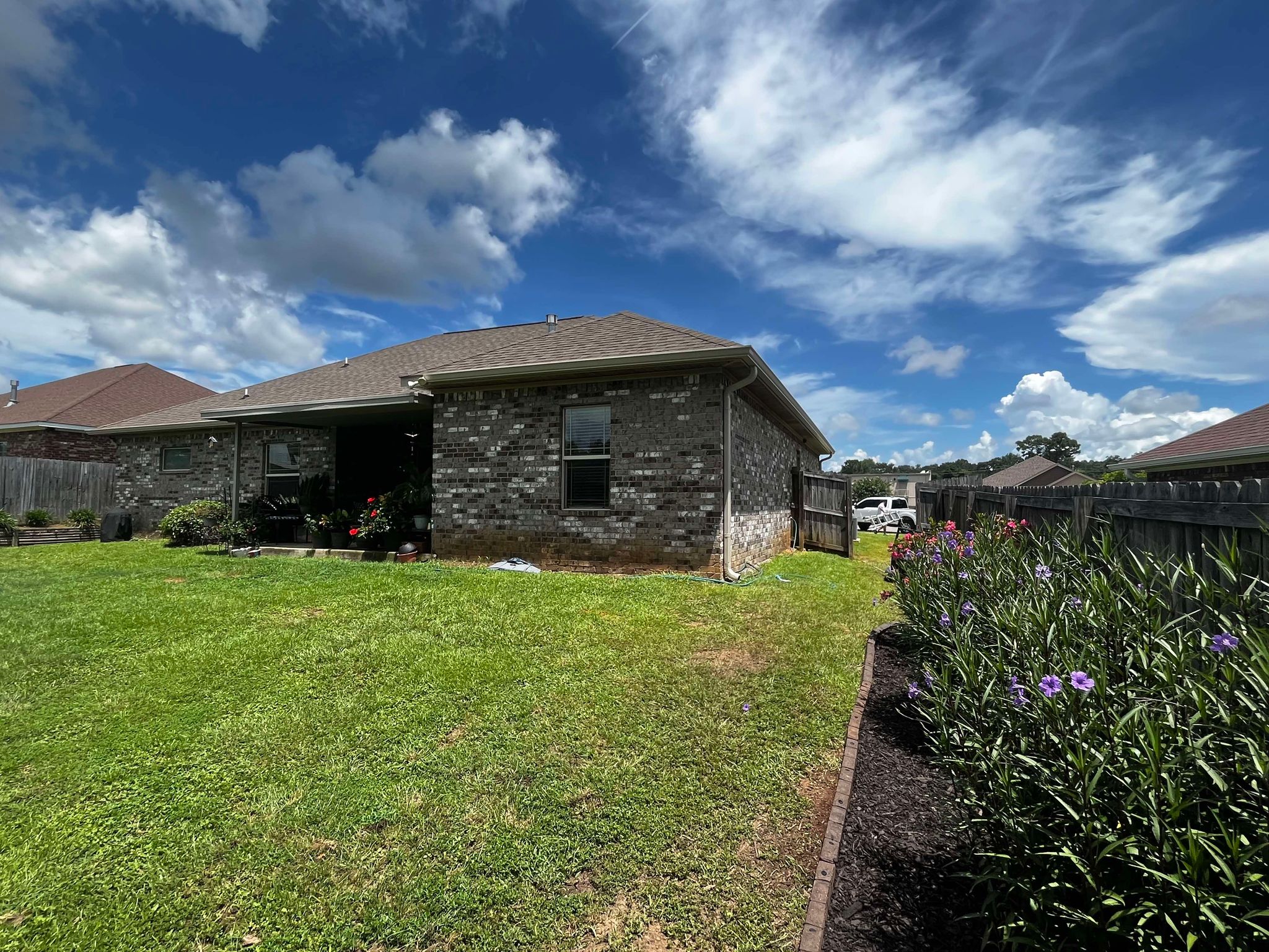 Southern Gutters LLC Image