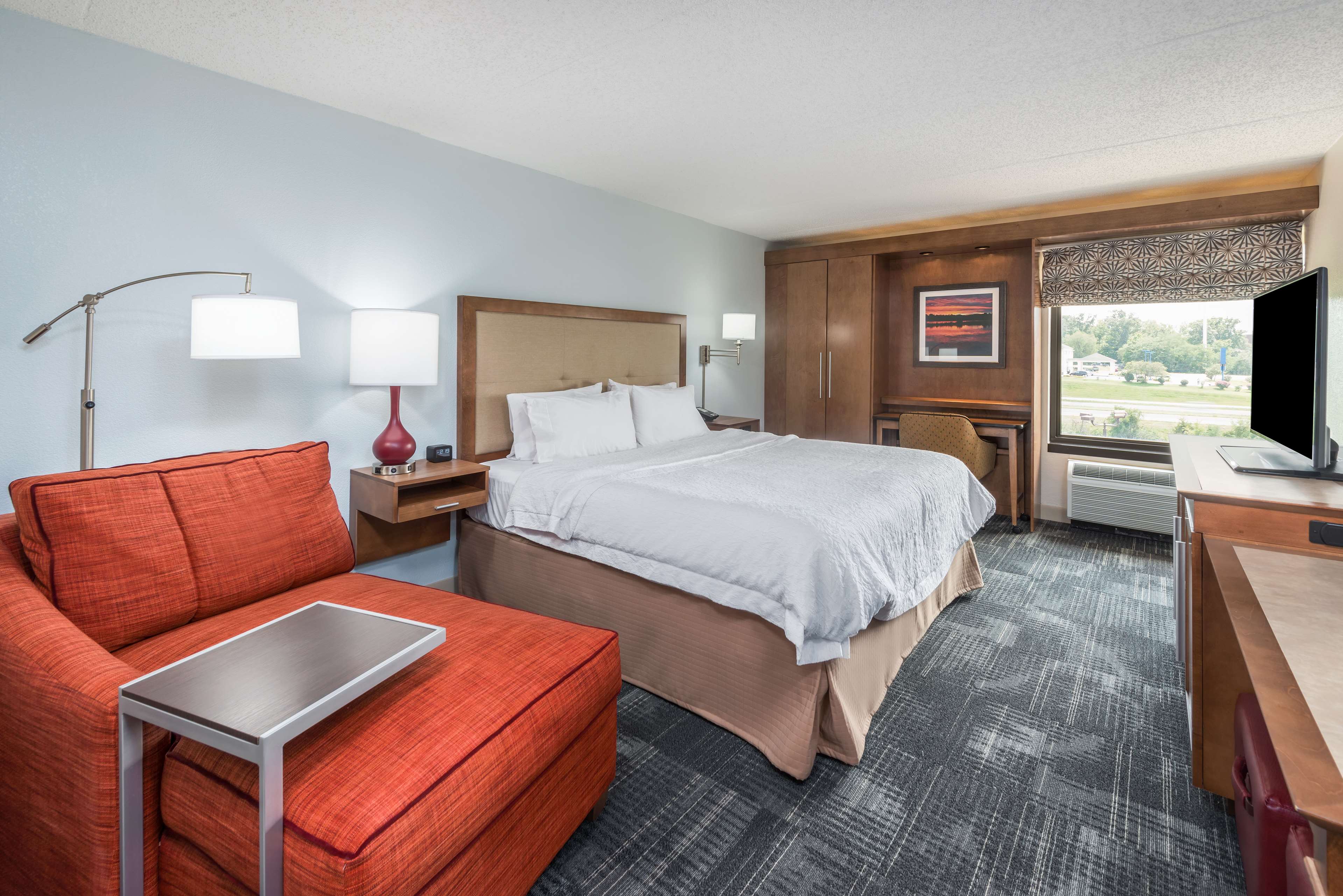 Guest room