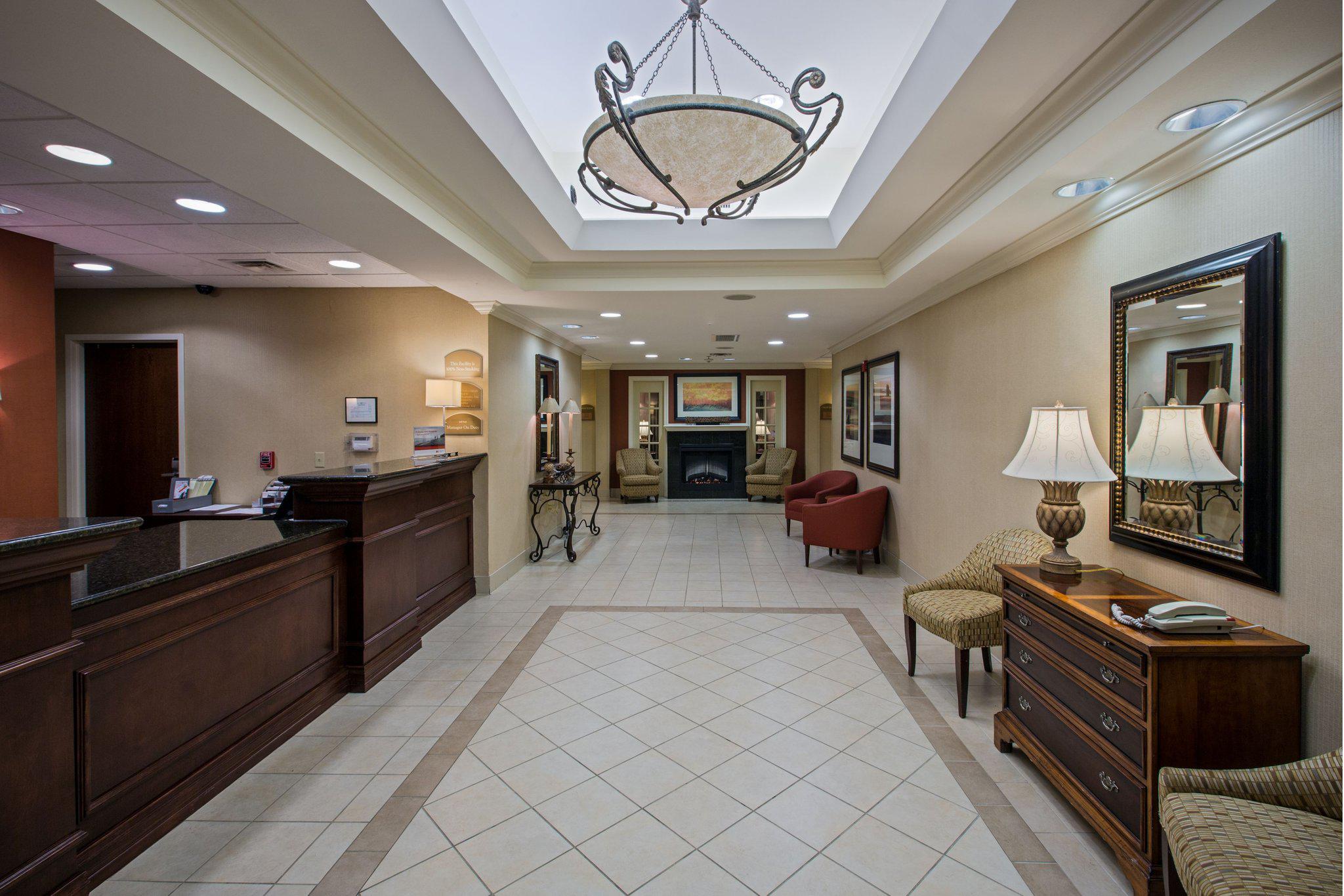 Holiday Inn Express & Suites Jackson - Flowood Photo