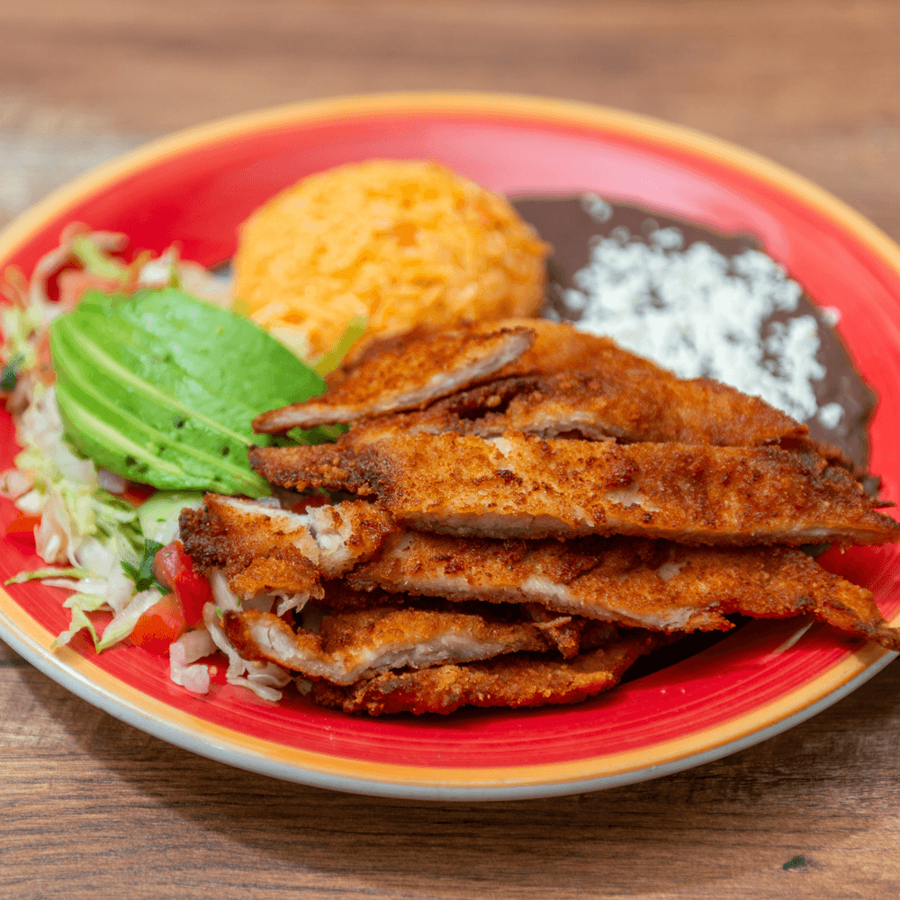 Milanesa de pollo platter