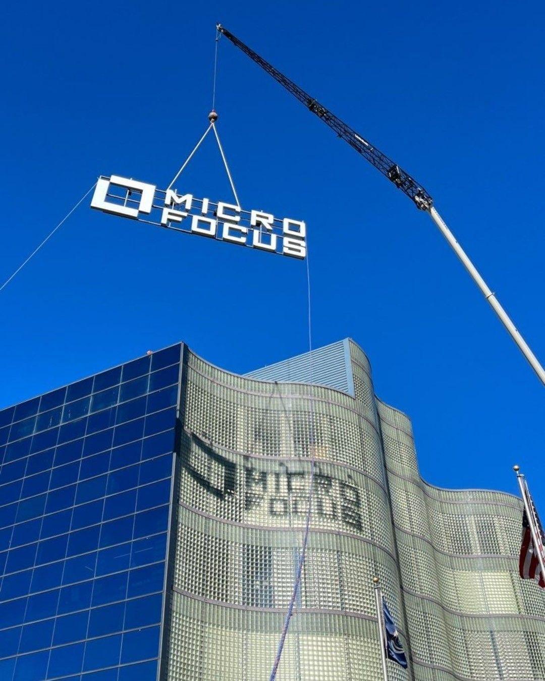 Metro Signs & Lighting Image