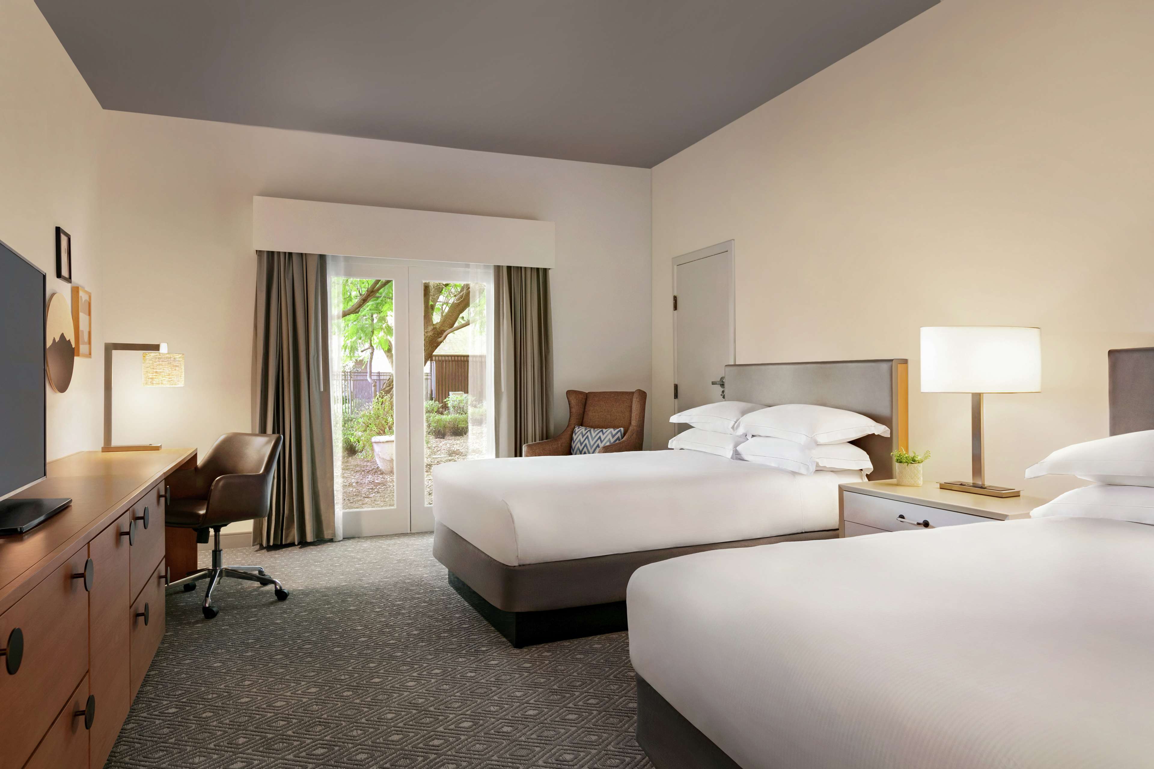 Hilton Scottsdale Resort & Villas Photo