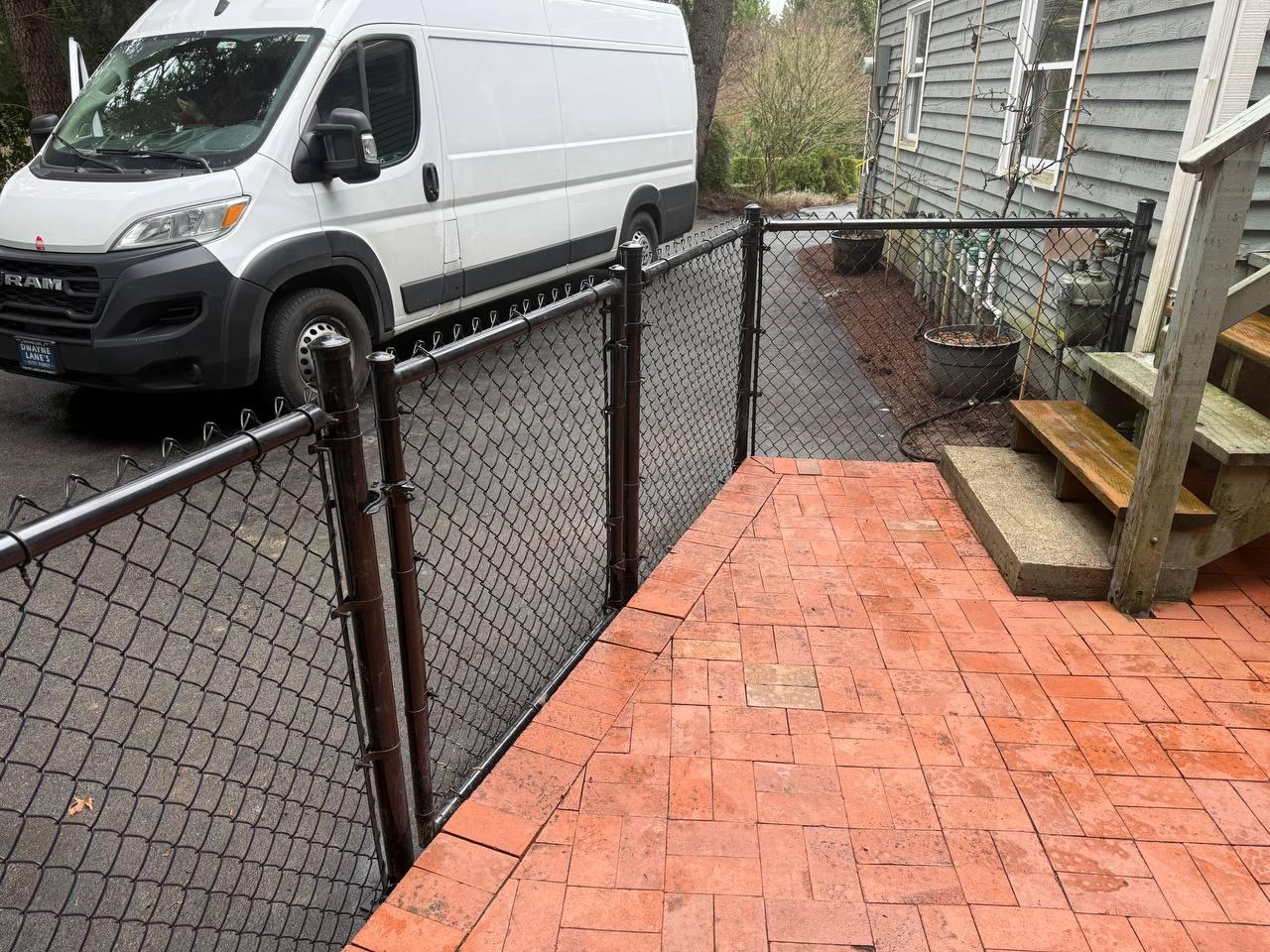 Tidy Beaver Fencing - Fence and Gate Contractor Image