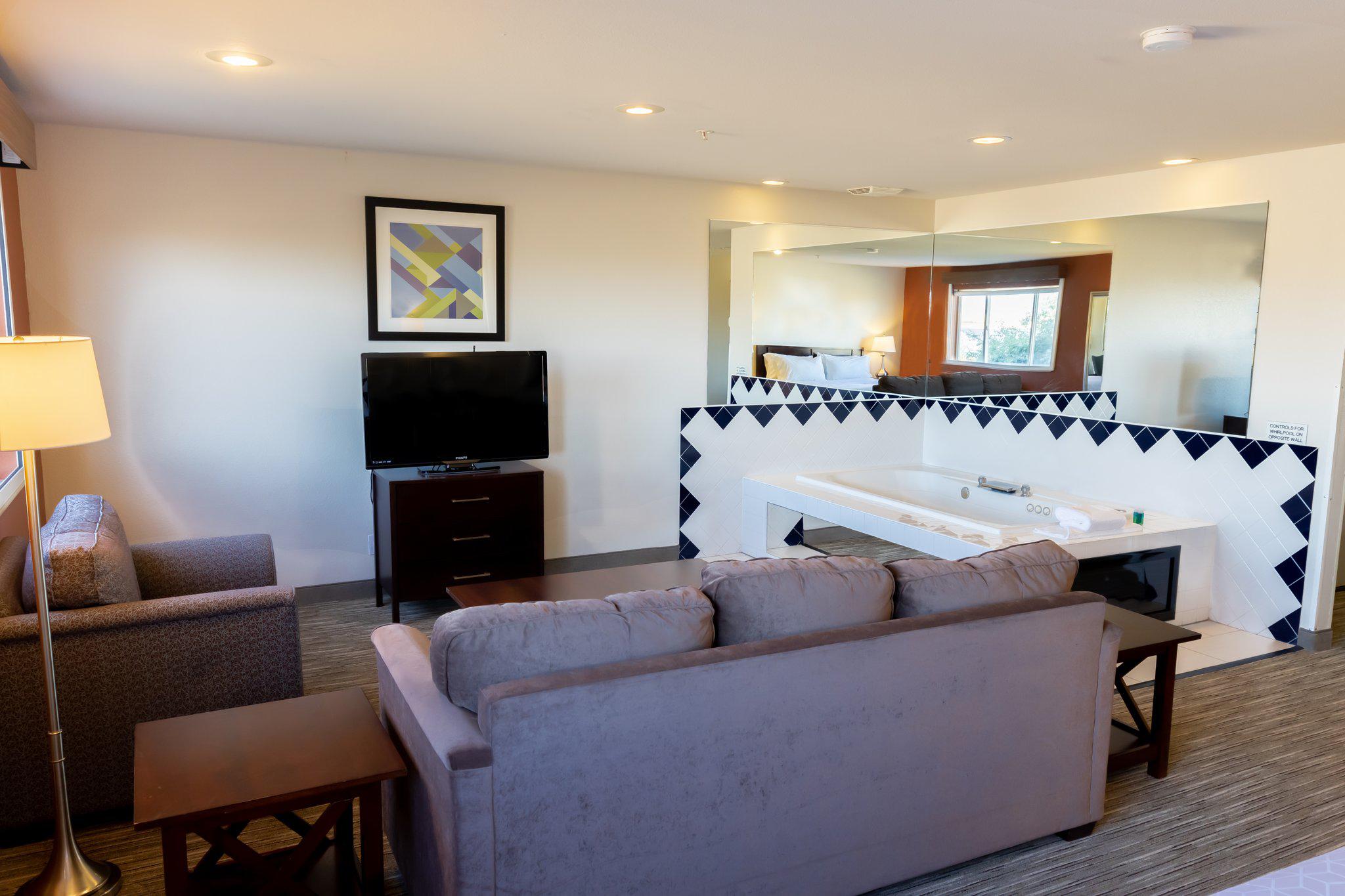 Holiday Inn Express Pendleton by IHG Image