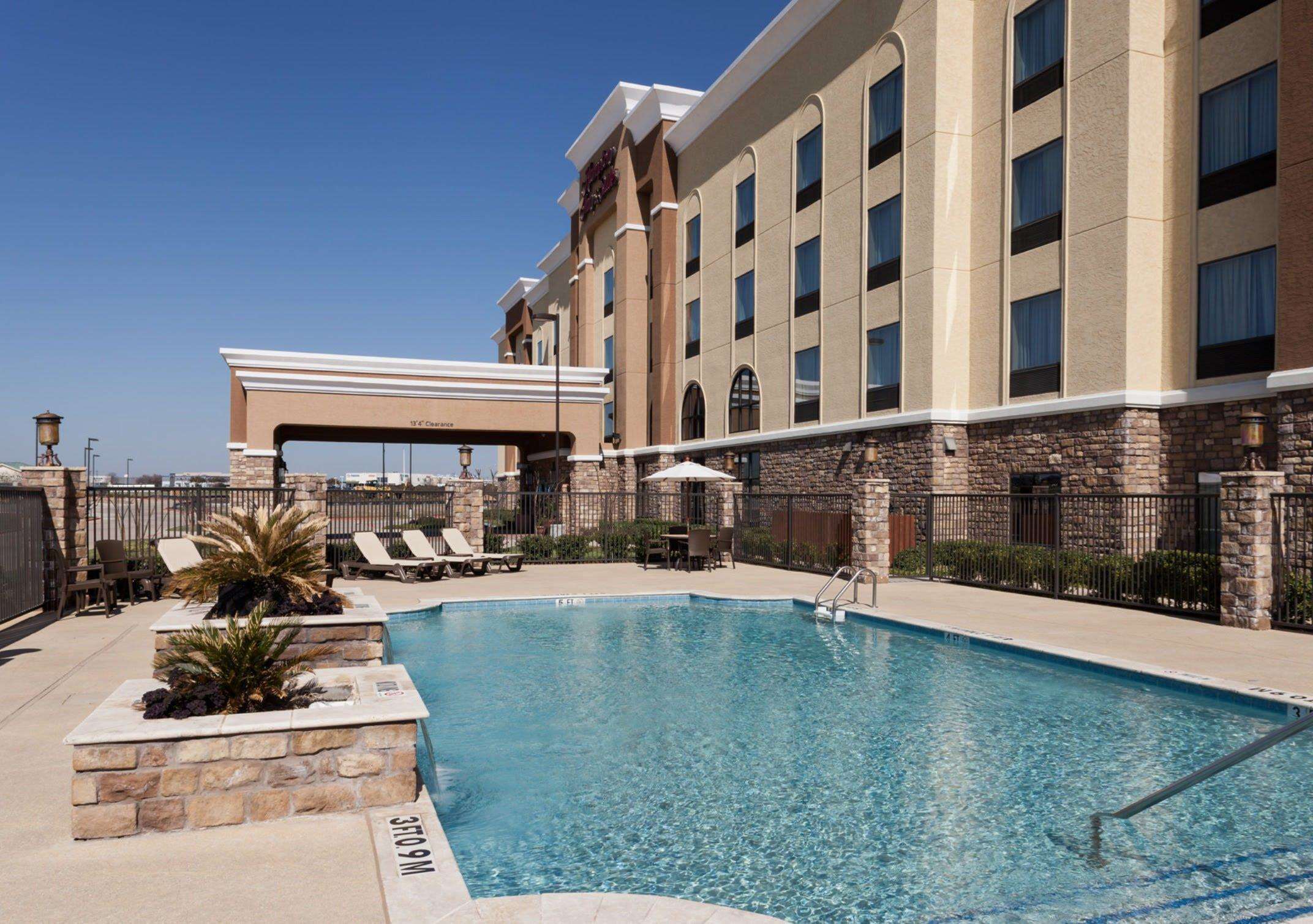 Hampton Inn & Suites Dallas-Arlington-South Photo