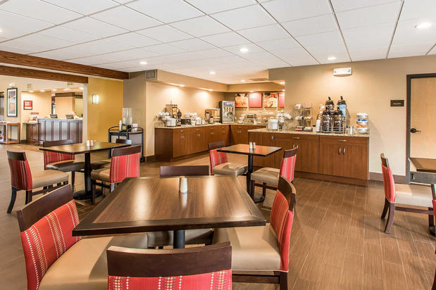 Images Comfort Suites