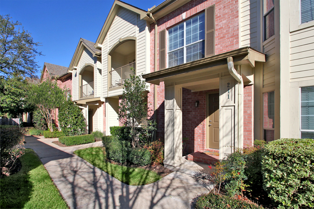 Images The Bellagio Apartments in Houston, TX