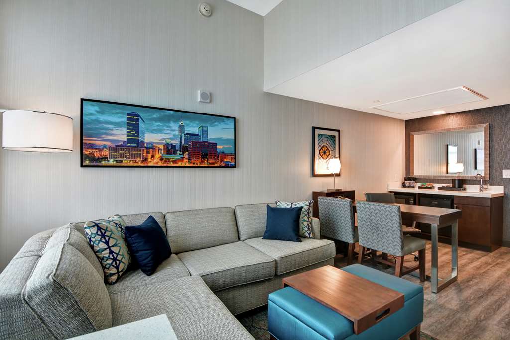 Embassy Suites by Hilton Plainfield Indianapolis Airport Image