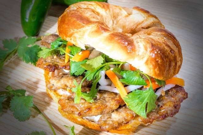 B13. Grilled Beef & Pork/Croissant Bo & Heo Nuong