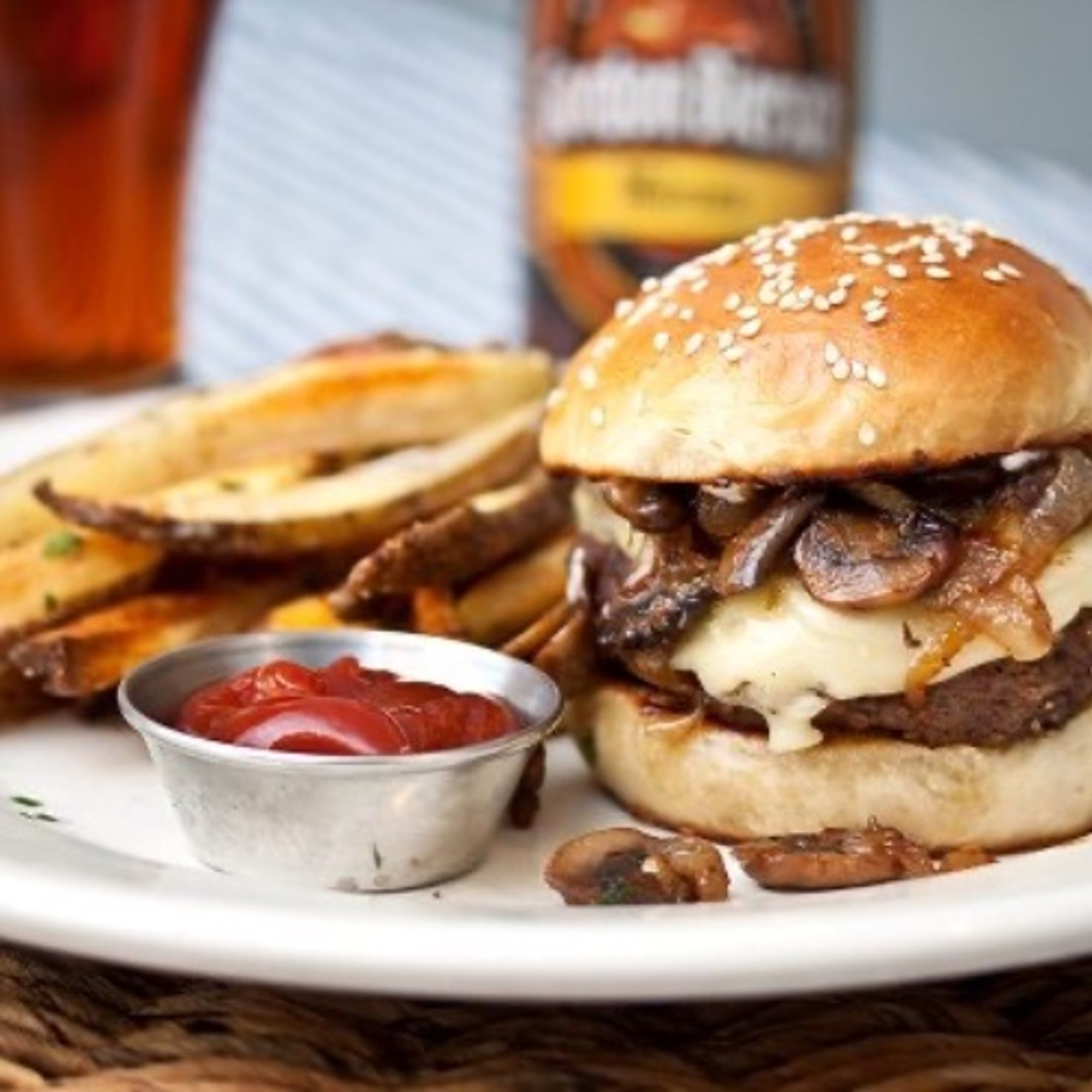 Rockin’ Sweet Onion Mushroom Burger