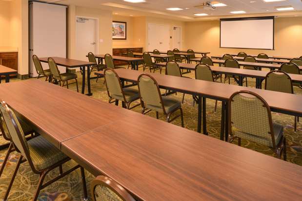 Images Hampton Inn Omaha Midtown-Aksarben Area
