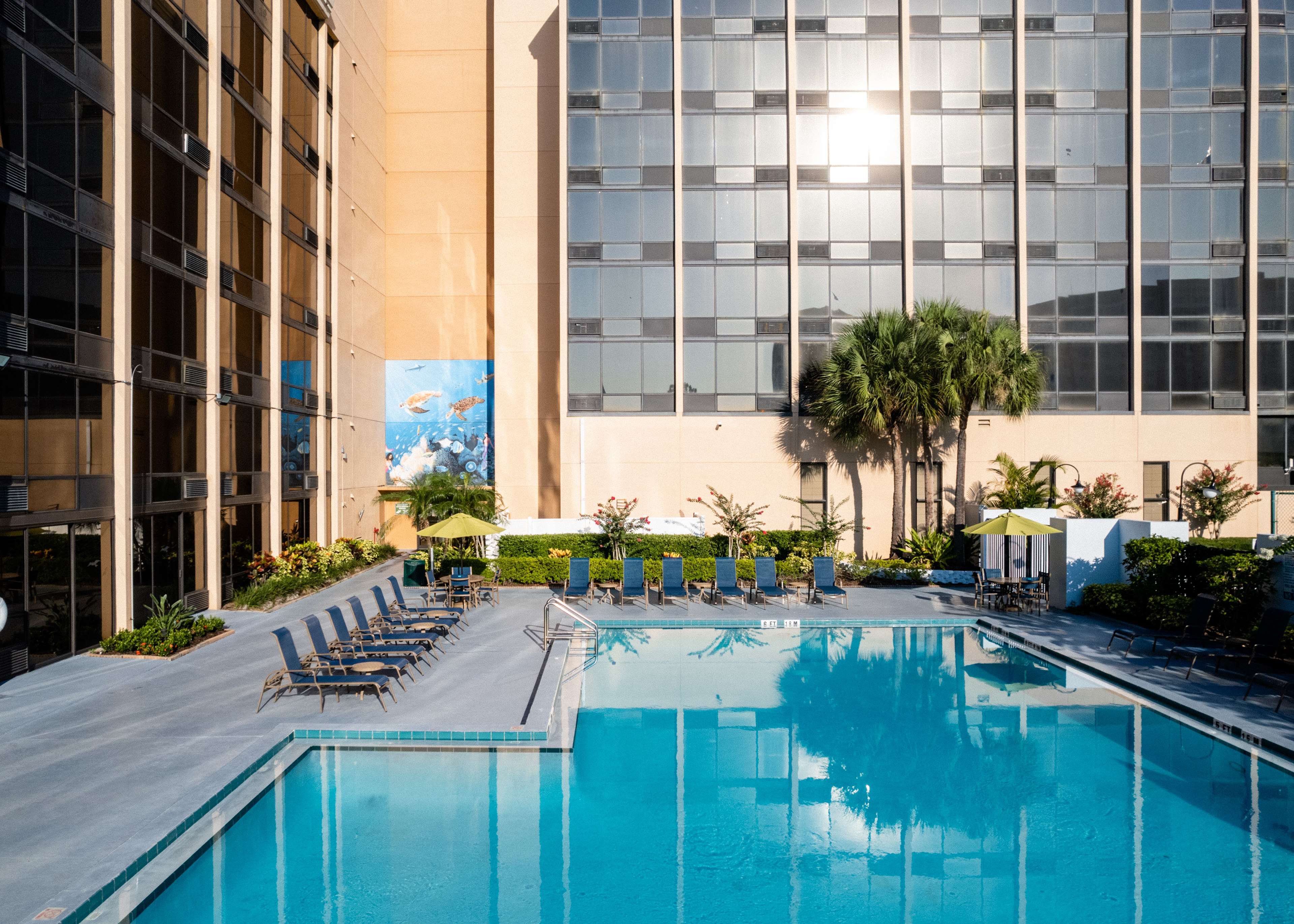 Best Western Orlando Gateway Hotel, 7299 UNIVERSAL BLVD, Orlando, FL
