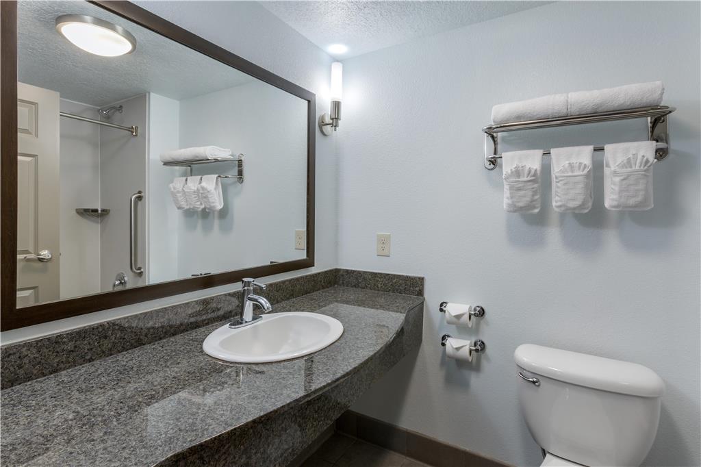 Best Western Plus Gallup Inn & Suites Image