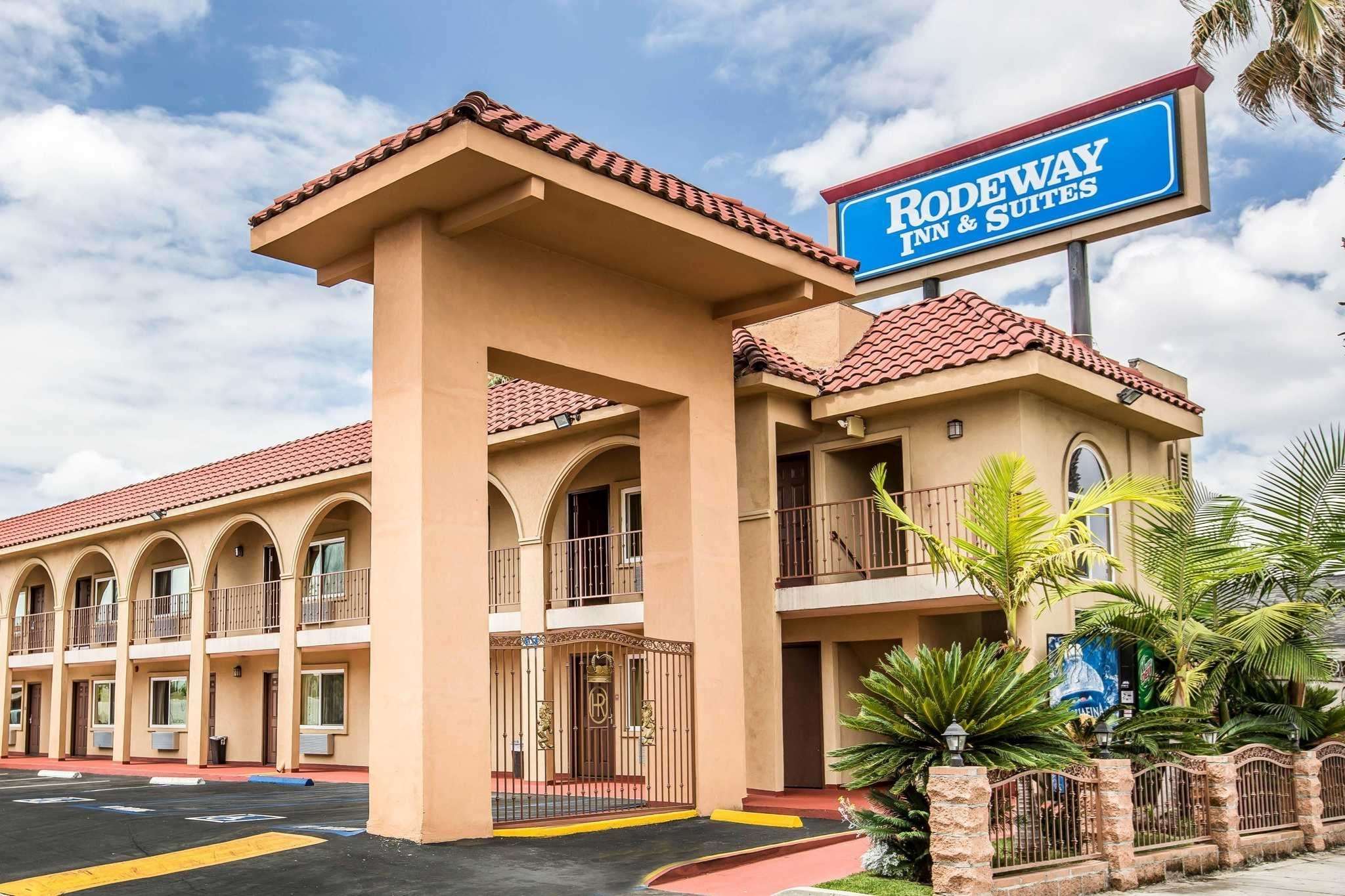 Rodeway Inn & Suites hotel in Bellflower, CA