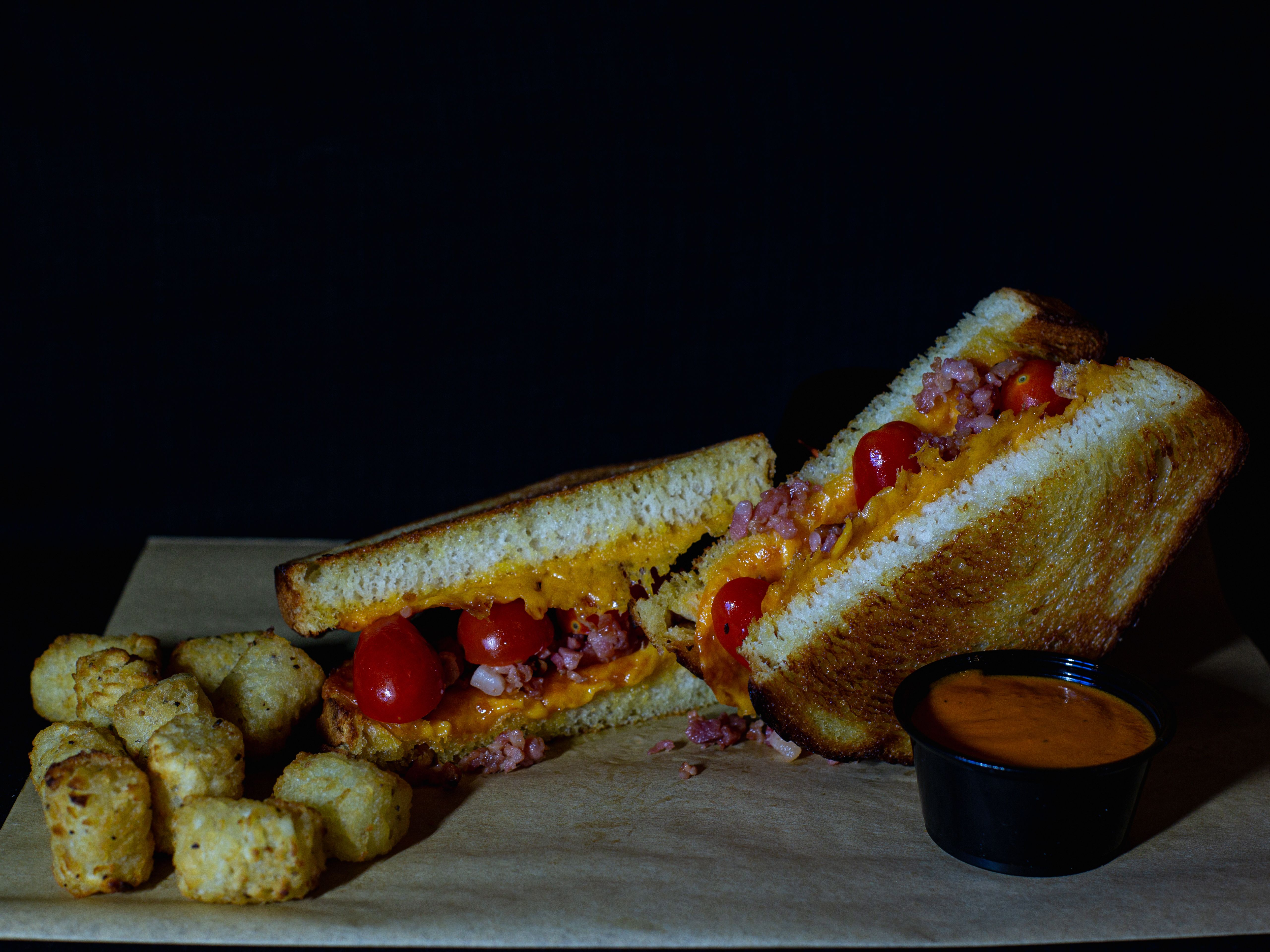 Bacon & Tomato Grilled Cheese