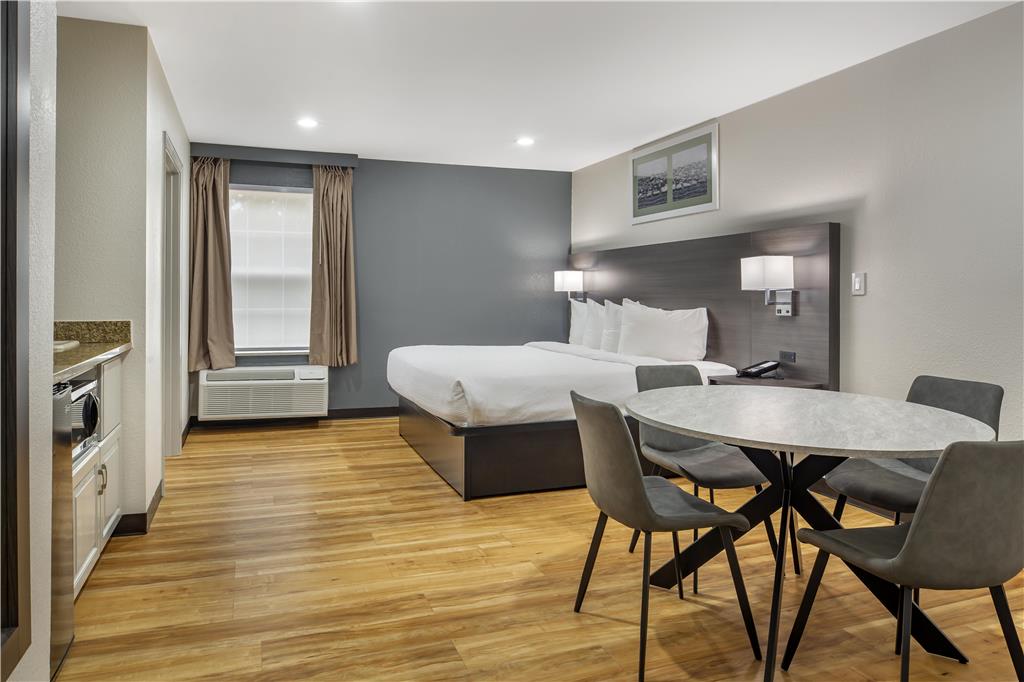 Best Western Mystic Hotel Image