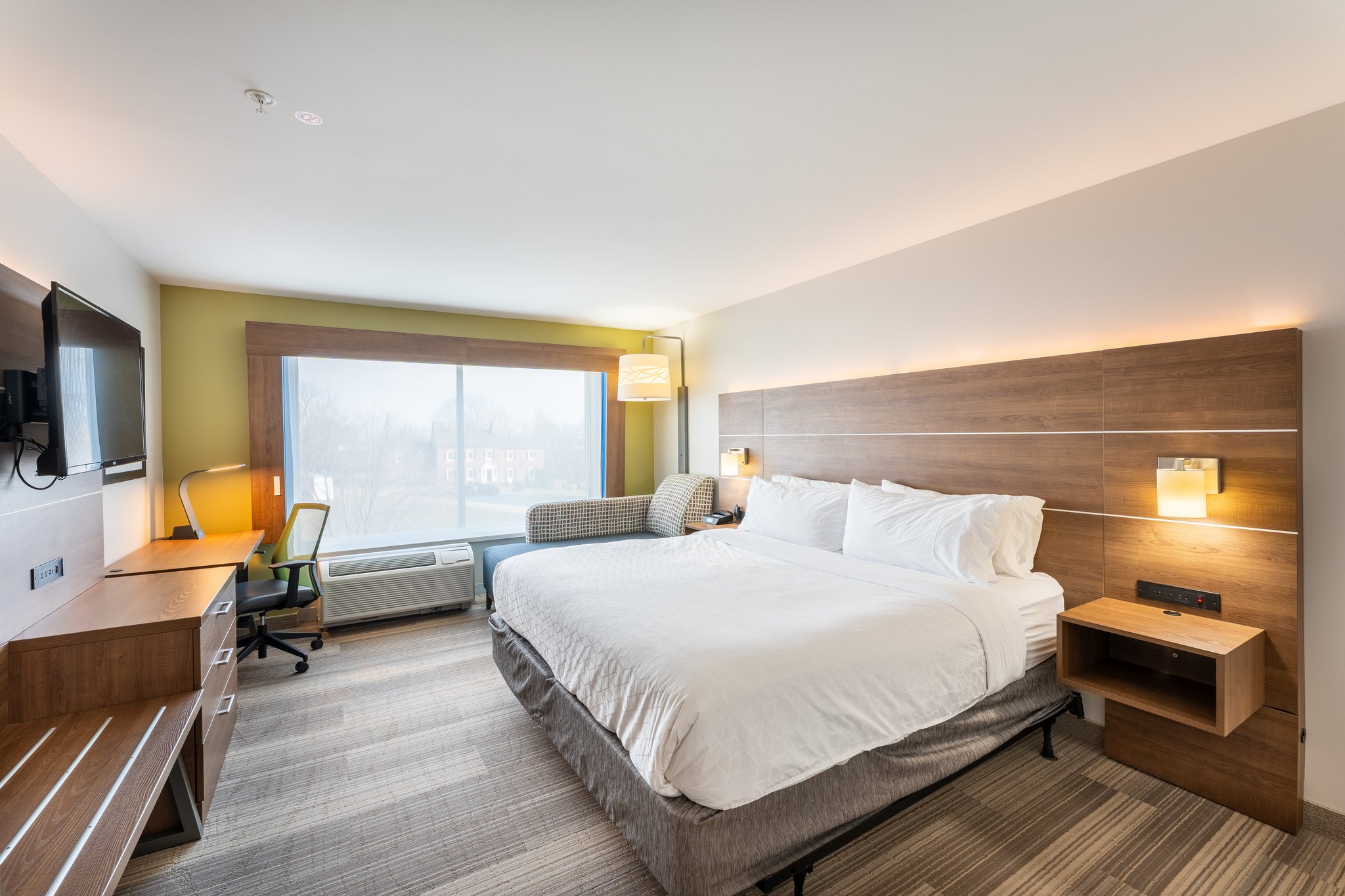 Holiday Inn Express & Suites Nashville North - Springfield by IHG Image