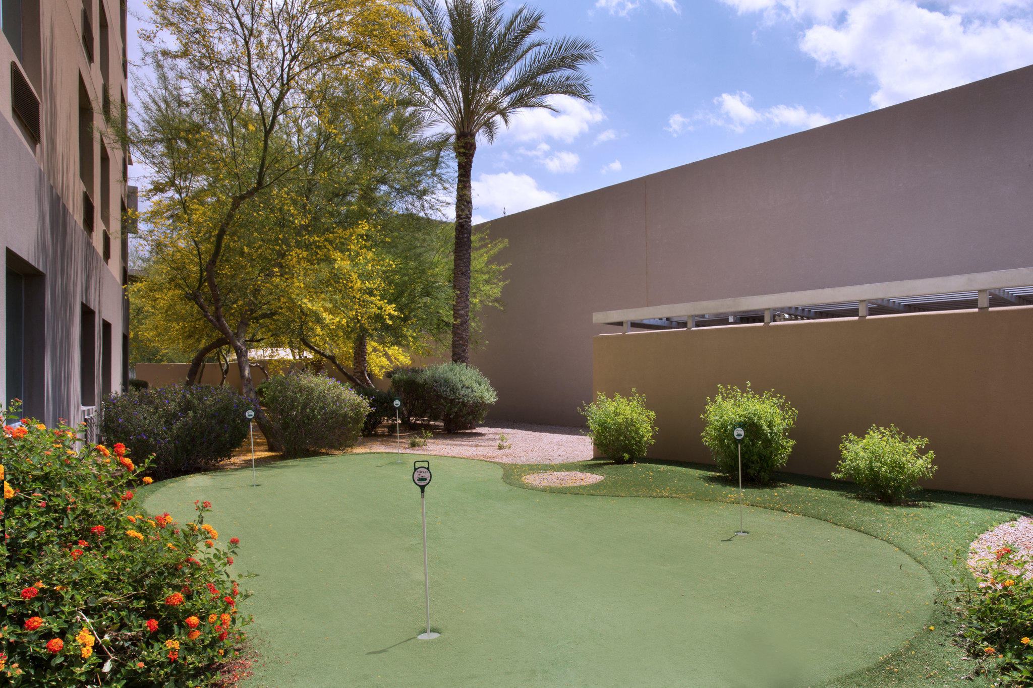 Holiday Inn & Suites Scottsdale North - Airpark Photo