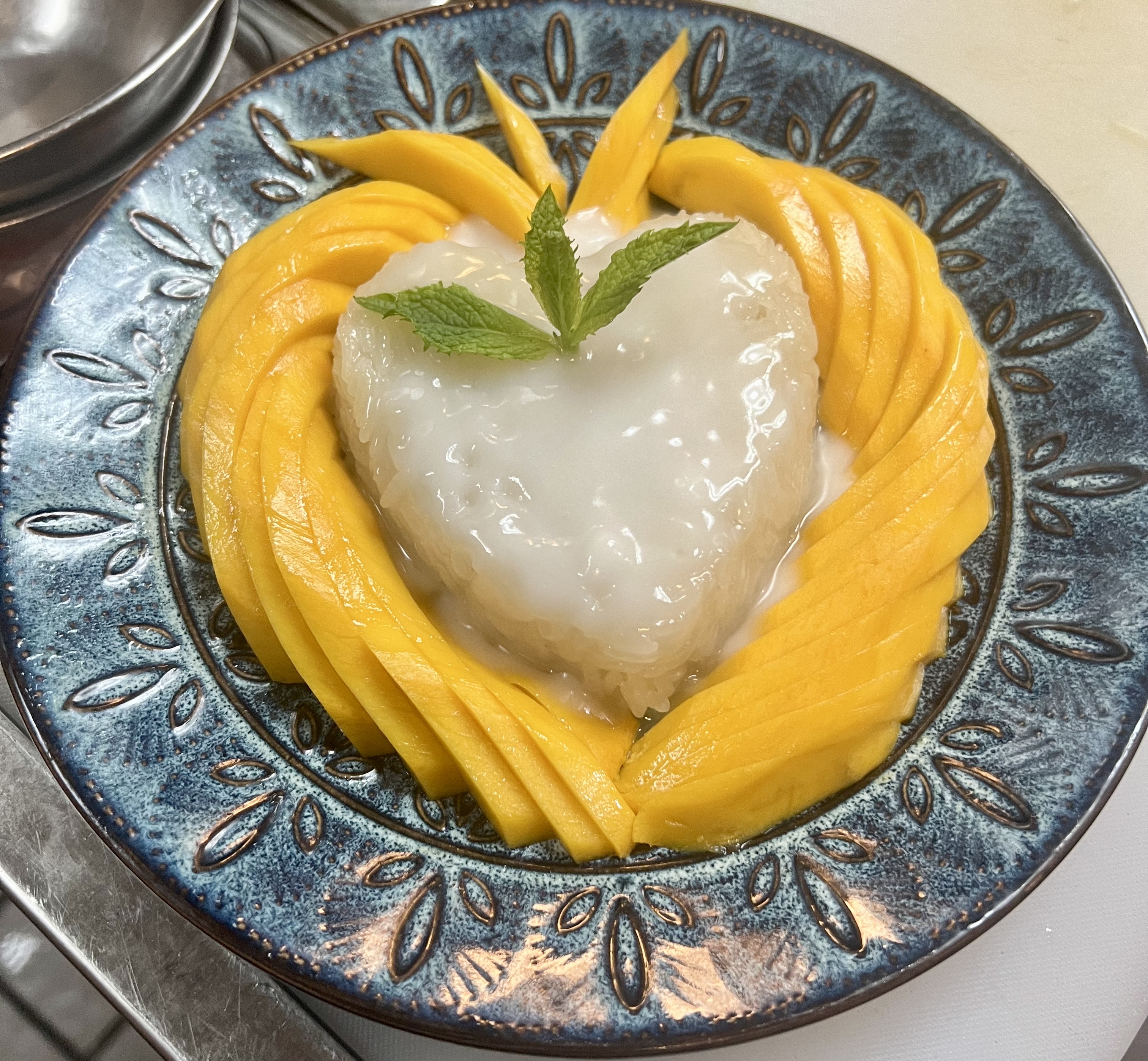 Sweet rice with fresh Mango
