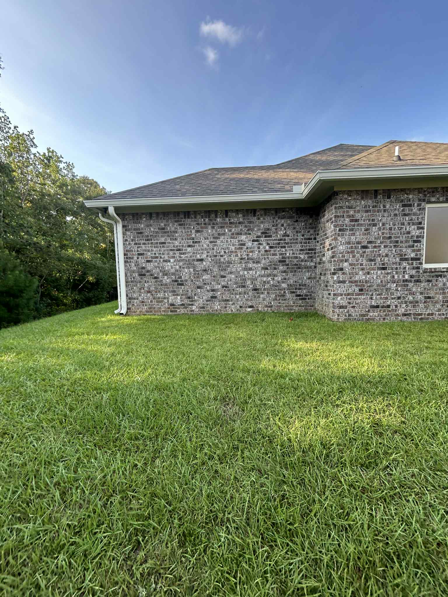 Southern Gutters LLC Image