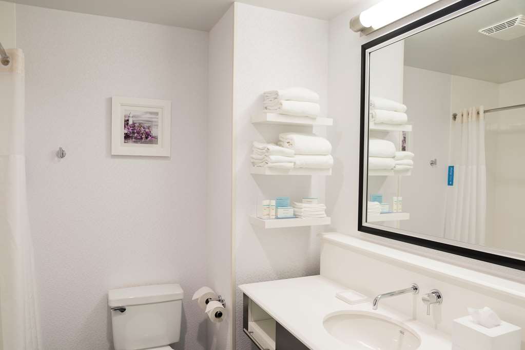 Hampton Inn Midland Image