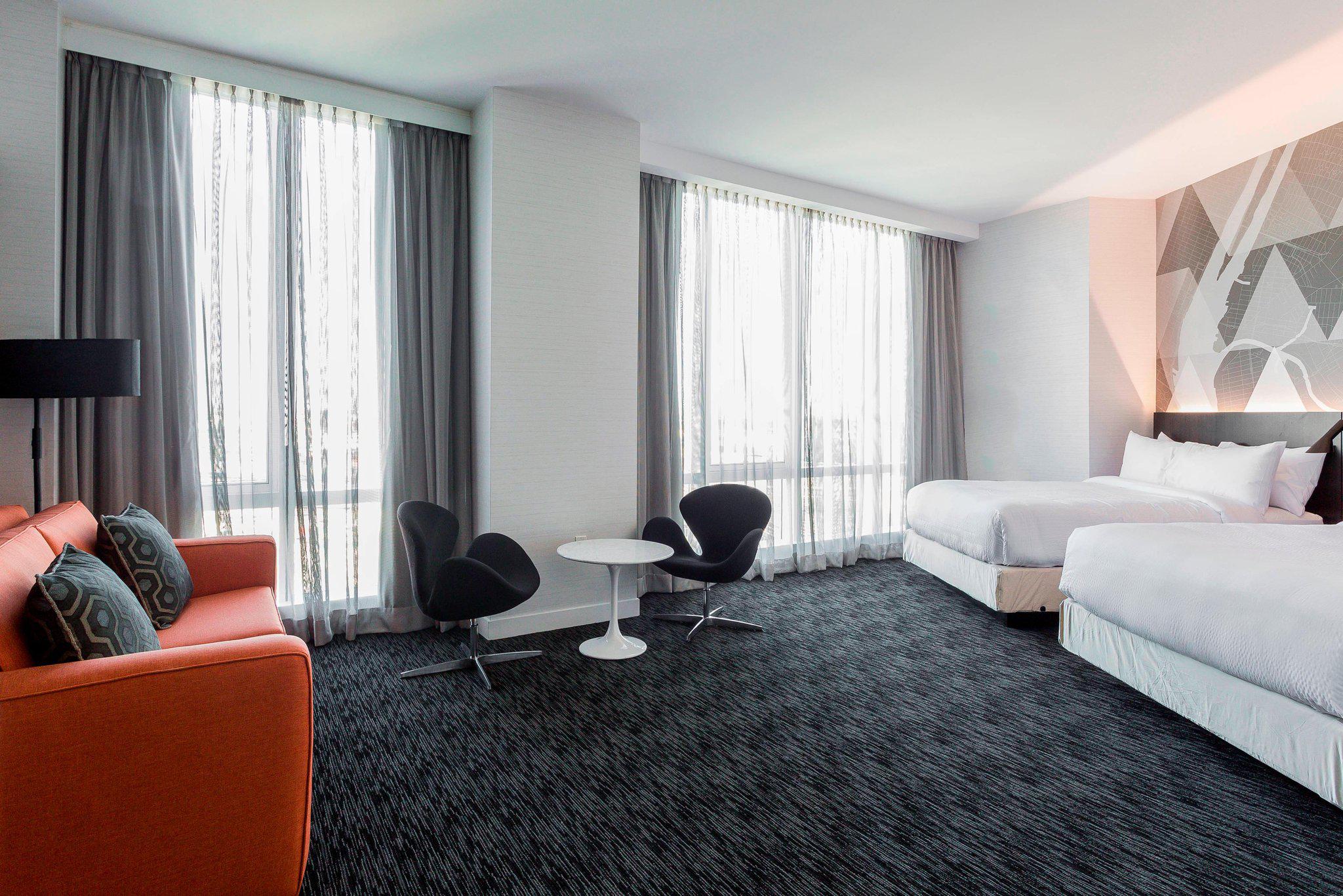 Courtyard by Marriott Long Island City/New York Manhattan View Photo