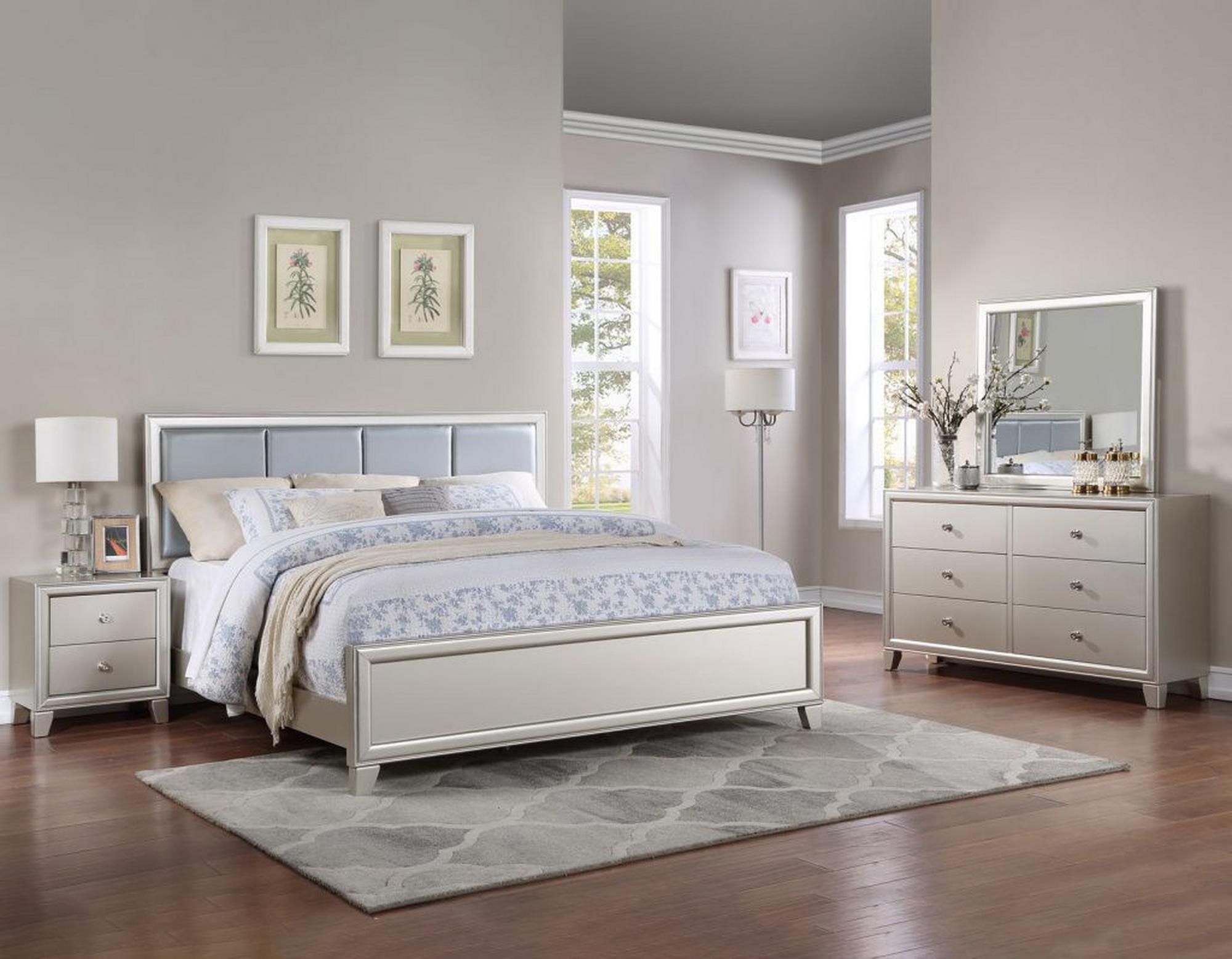 Omni Queen Bedroom Group w/ Bed, Dresser, & Mirror