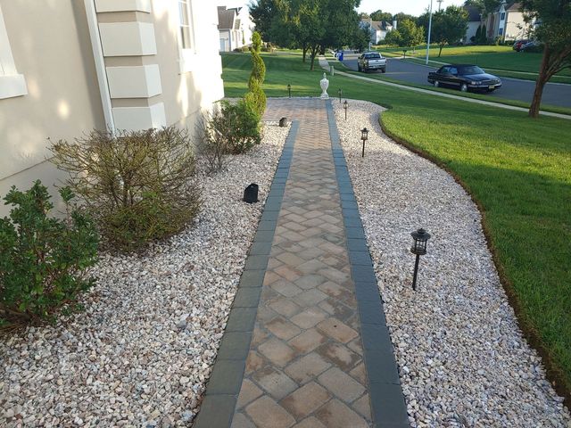 R & G Paving Inc. Image