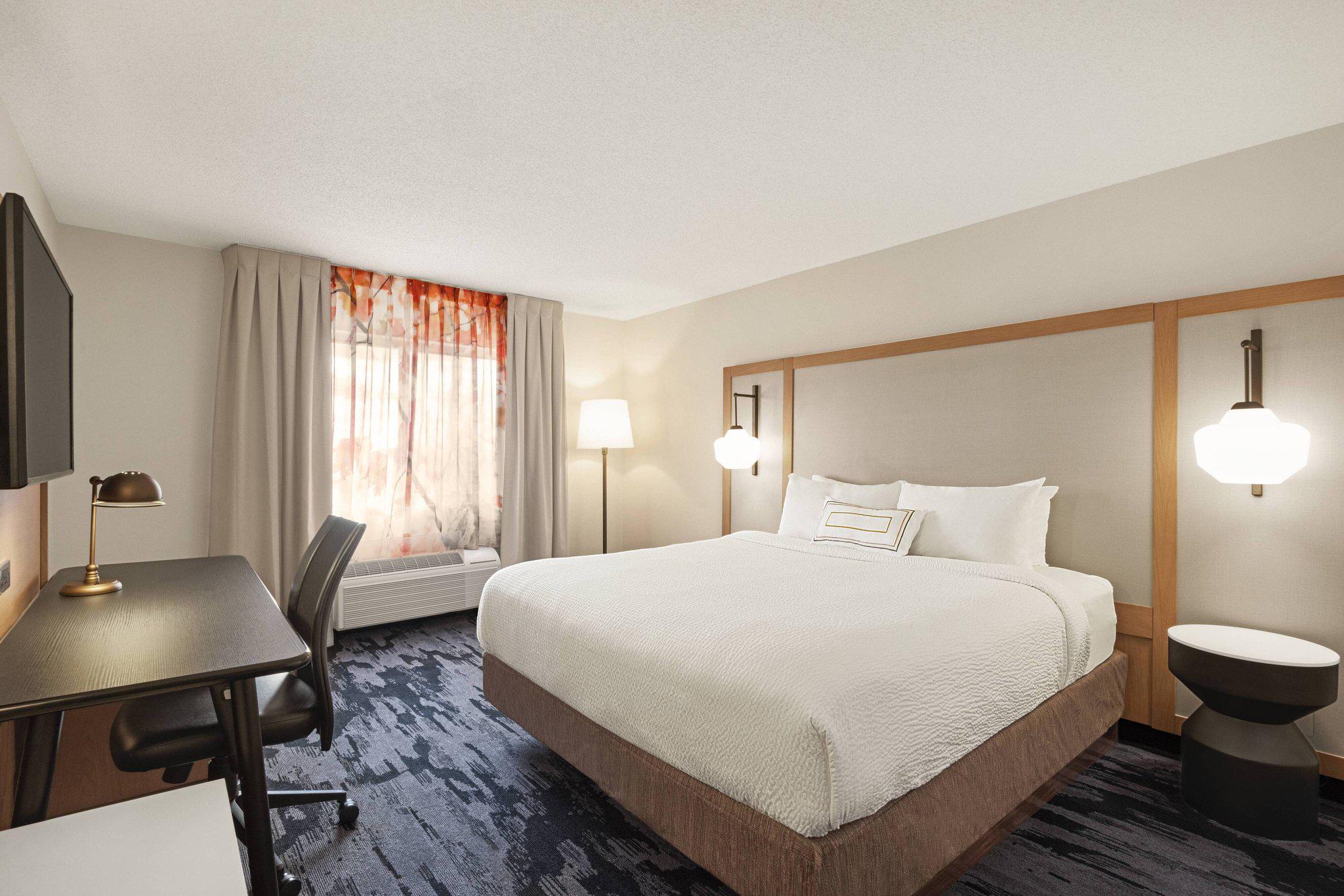 Fairfield Inn by Marriott Warren Niles Photo