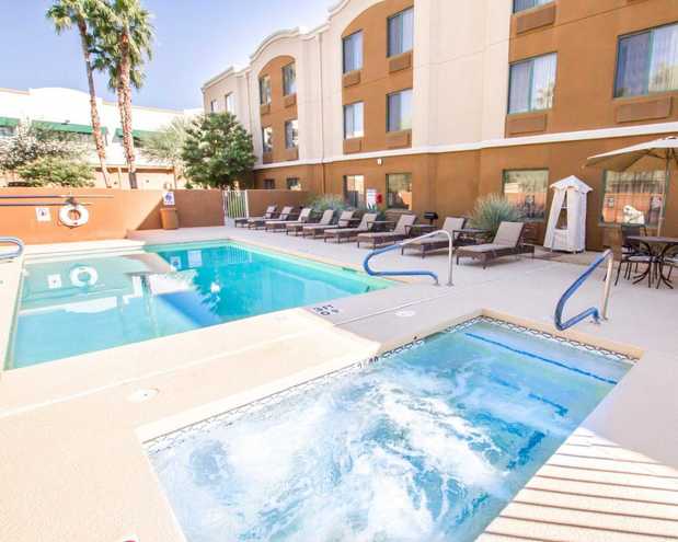 Images Sleep Inn at North Scottsdale Road