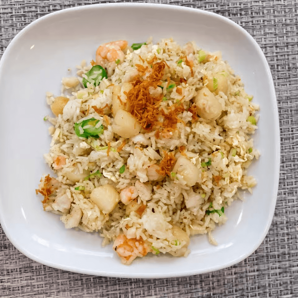 Dried Scallop with Egg White Fried Rice / 瑤柱蛋白炒飯