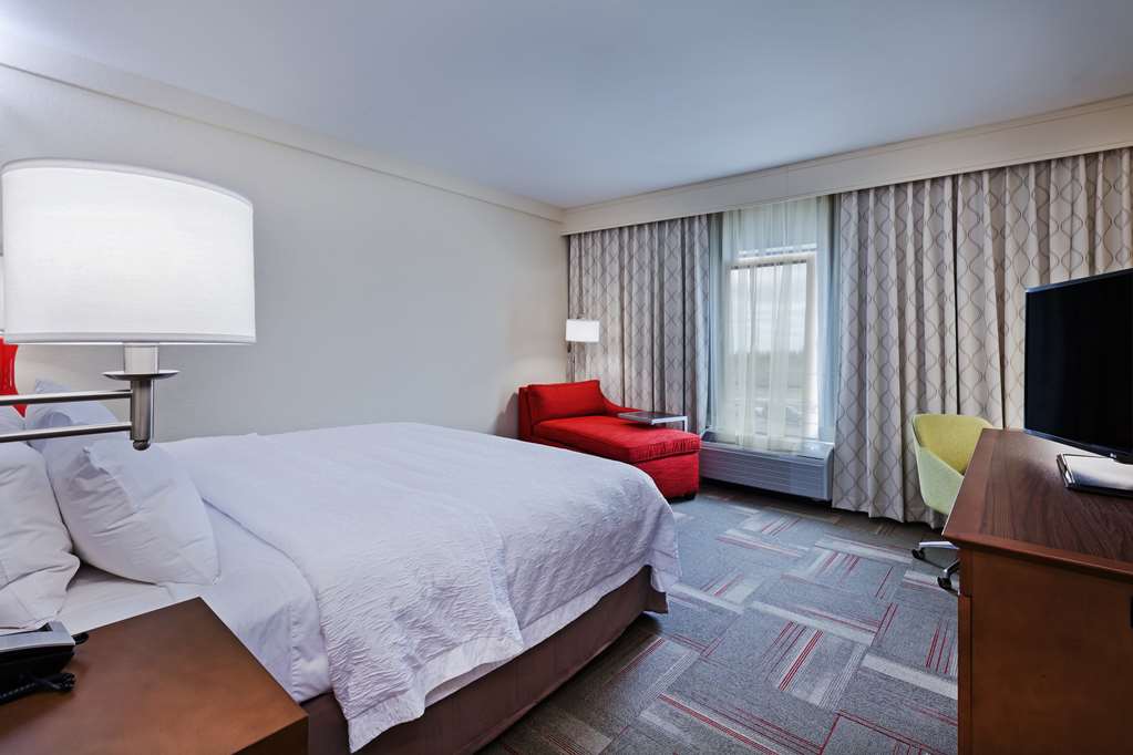 Hampton Inn & Suites Claremore Image