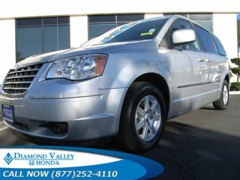 2010 Chrysler Town & Country Touring