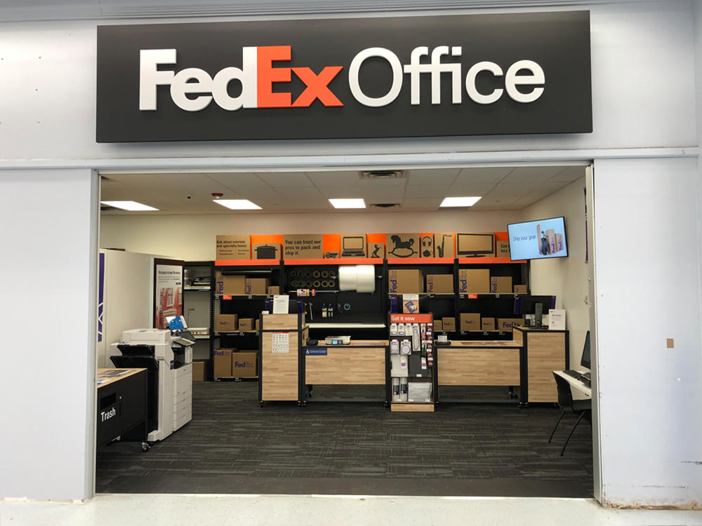 FedEx Office Print & Ship Center Photo