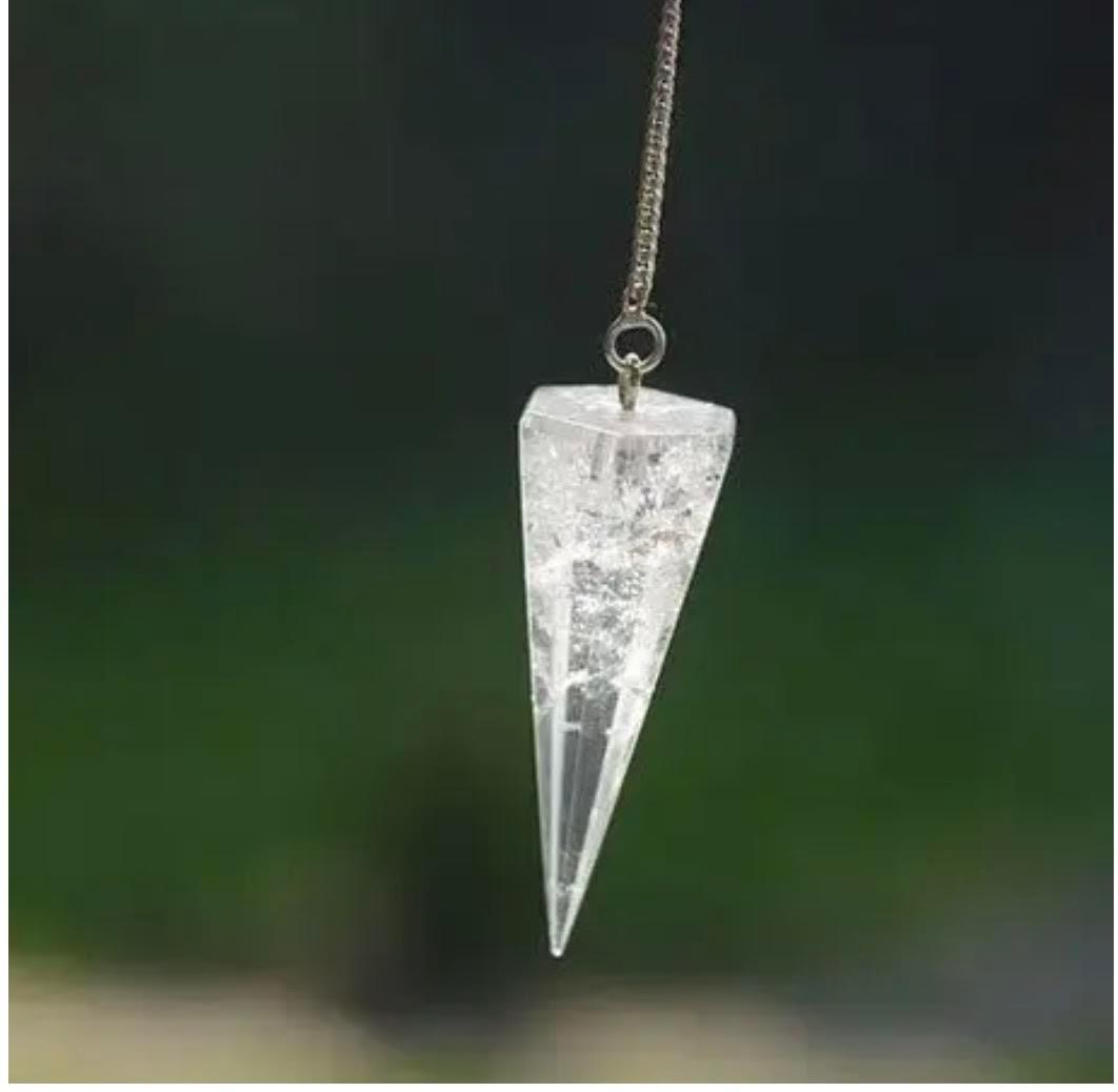 Psychic Ivanna - Tarot Card Readings Image