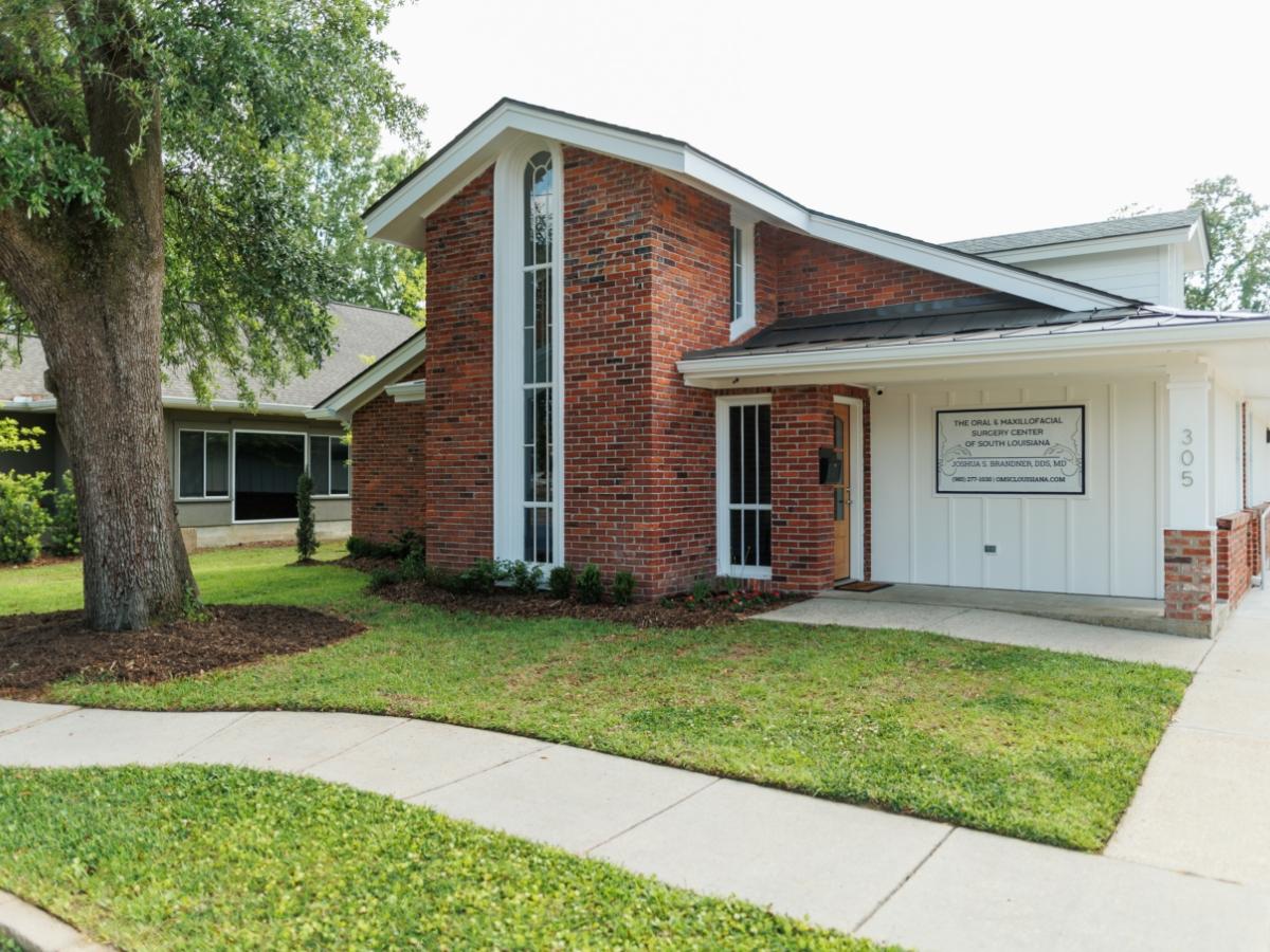 The OMS Center of South Louisiana - Dental Implants & Oral Surgery Image