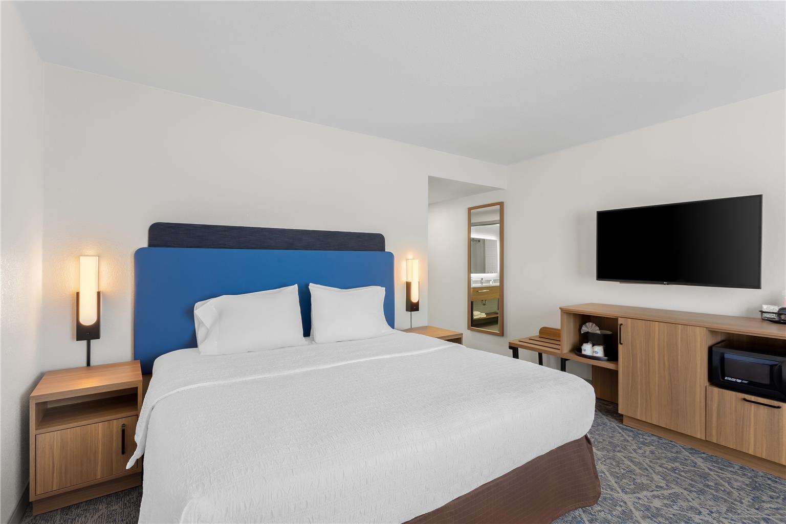 Hampton Inn & Suites Chicago Deer Park Image