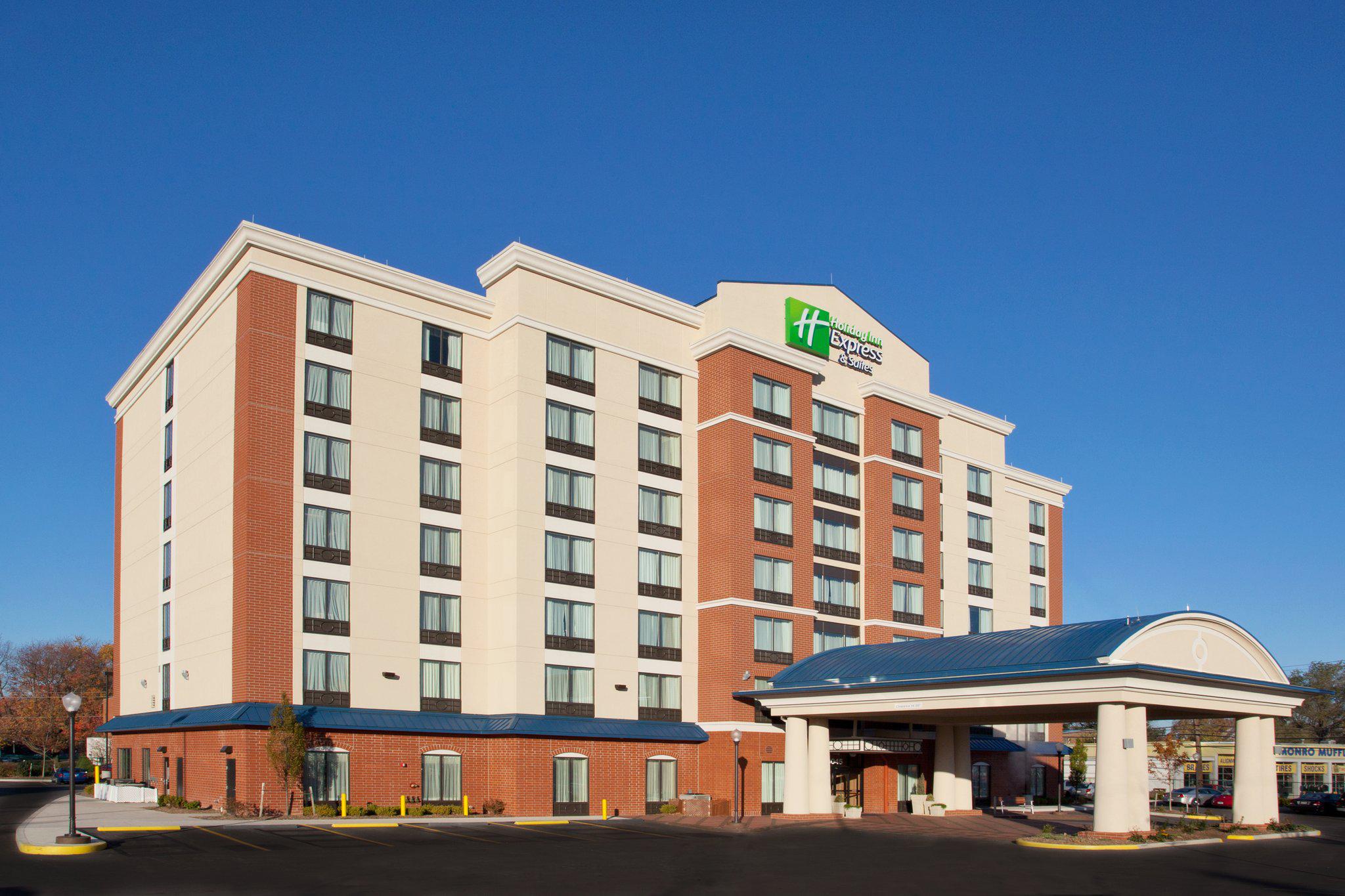 Holiday Inn Express & Suites Columbus Univ Area - OSU Photo