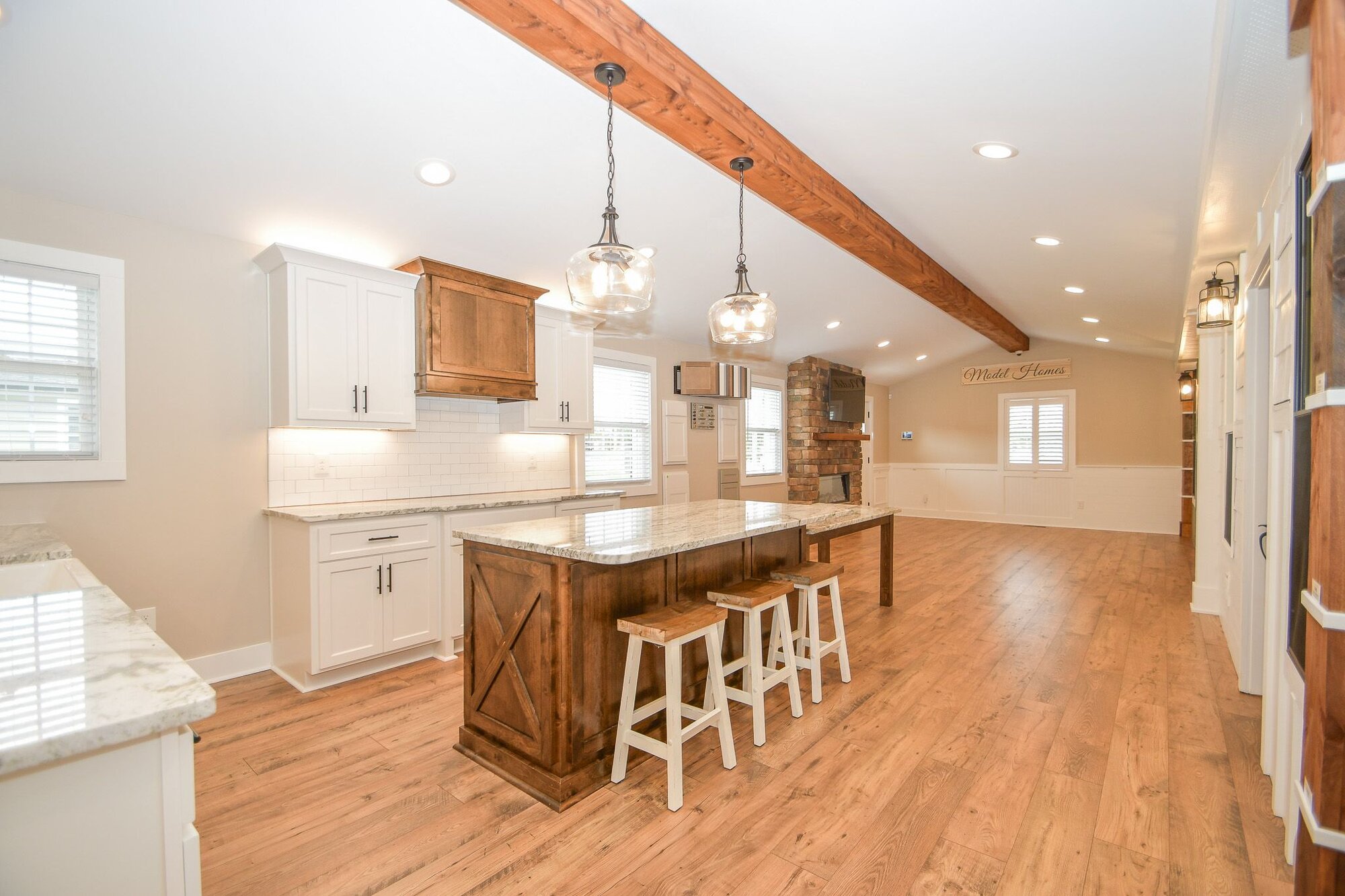 Emerald Pointe Construction, INC Image