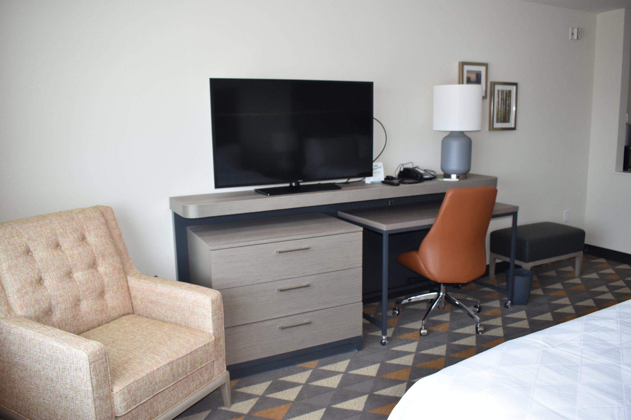 Holiday Inn Kansas City - Northeast Photo