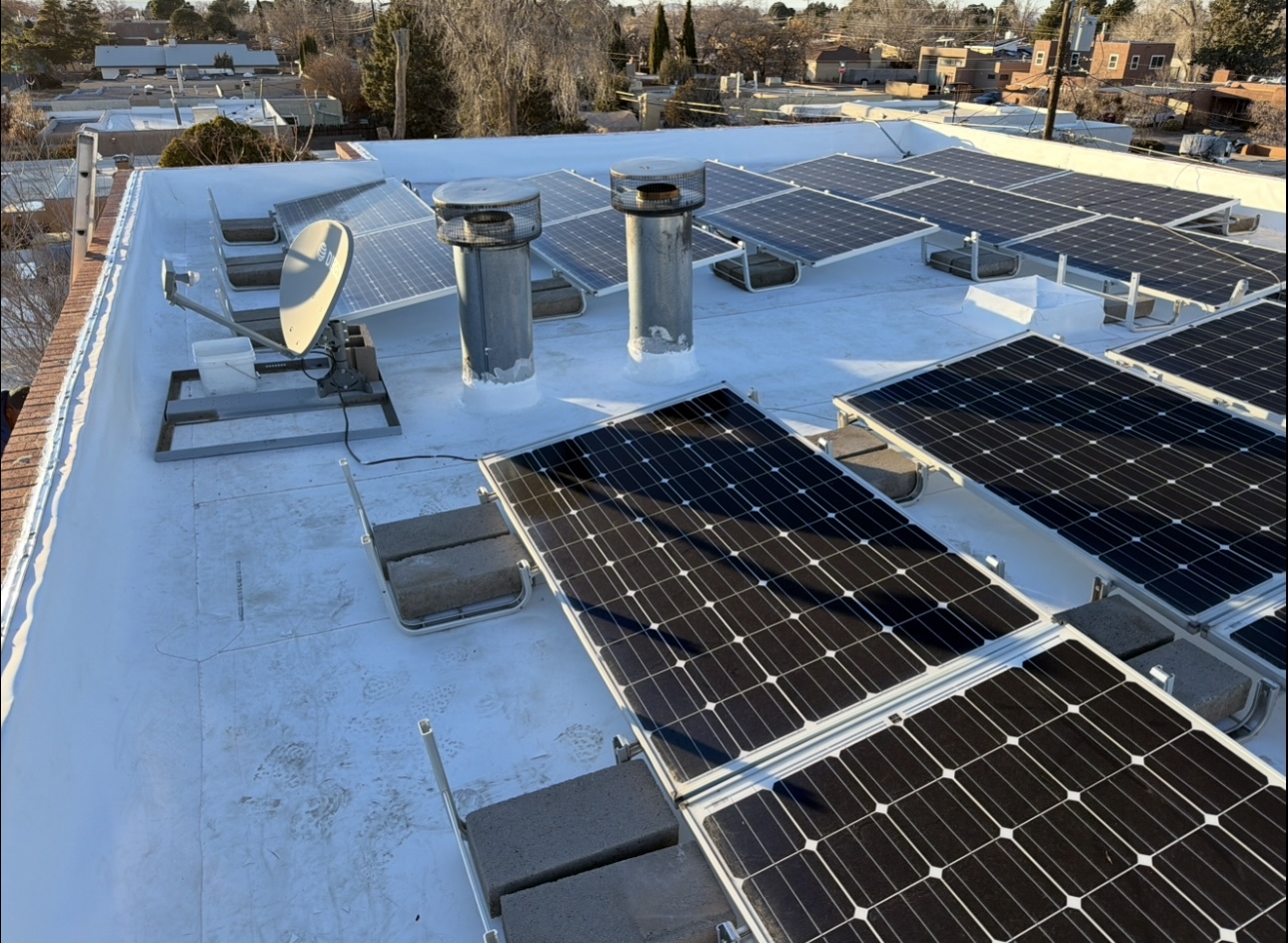 Oakridge Roofing Solutions LLC Image