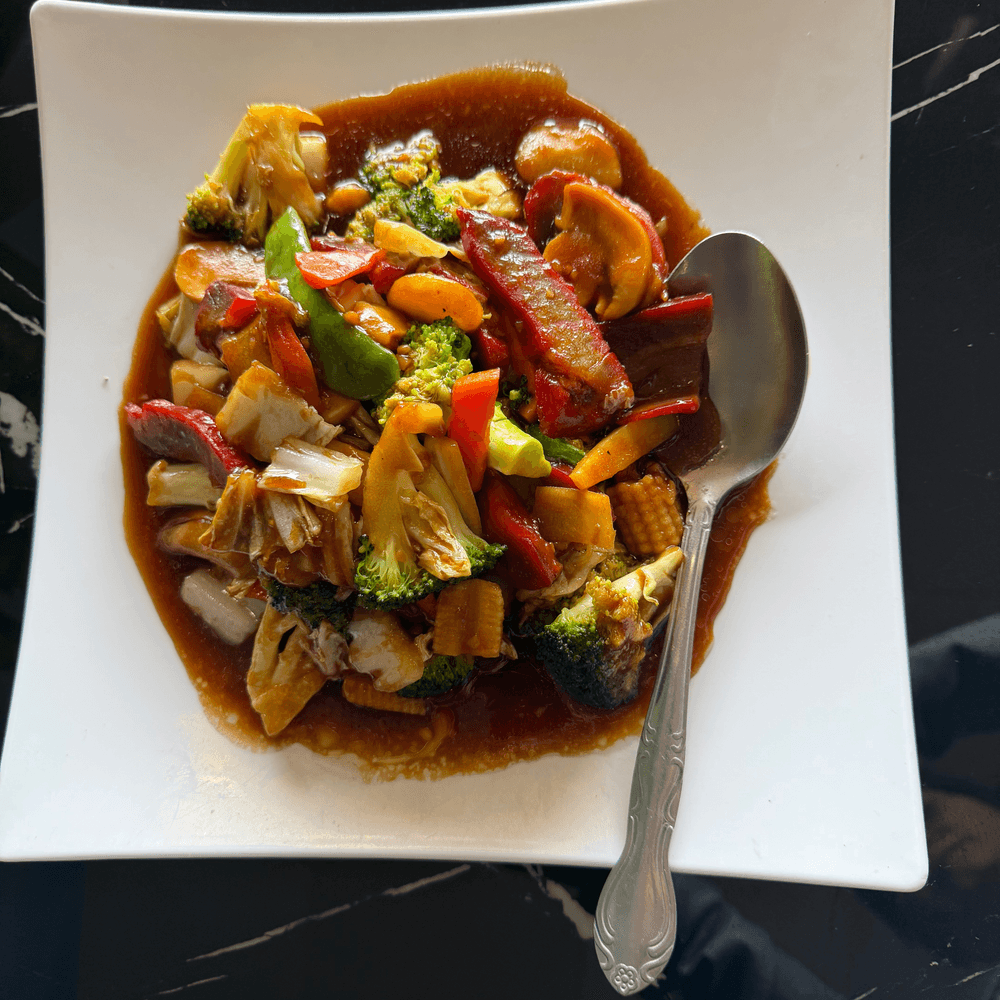 P8. BBQ Pork with Vegetables