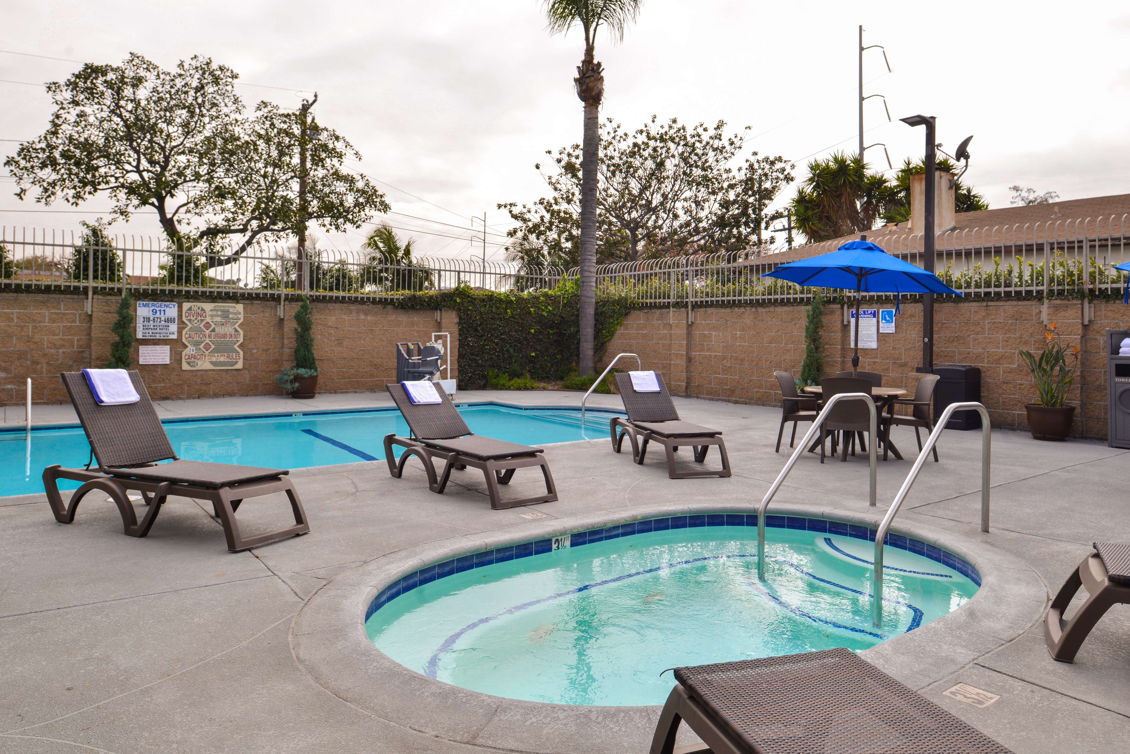 Best Western Airpark Hotel-Los Angeles LAX Airport Photo