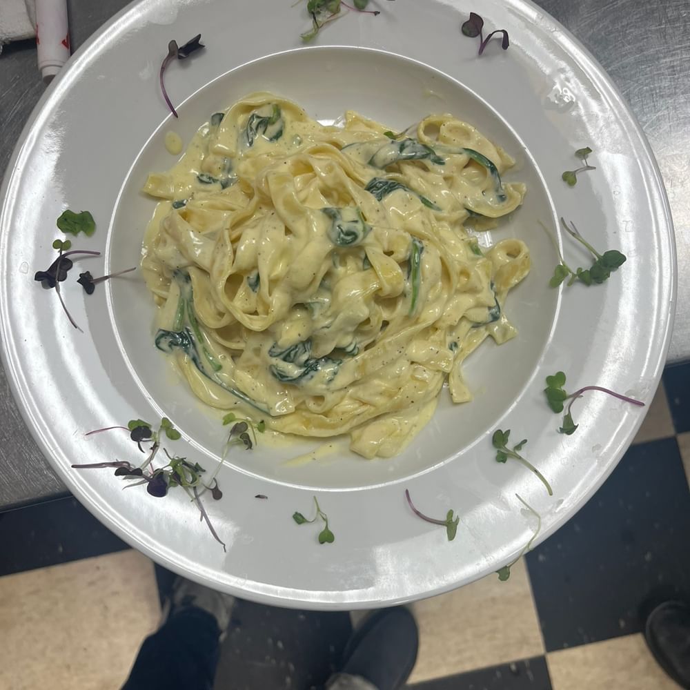 Fettuccine Spinach Alfredo