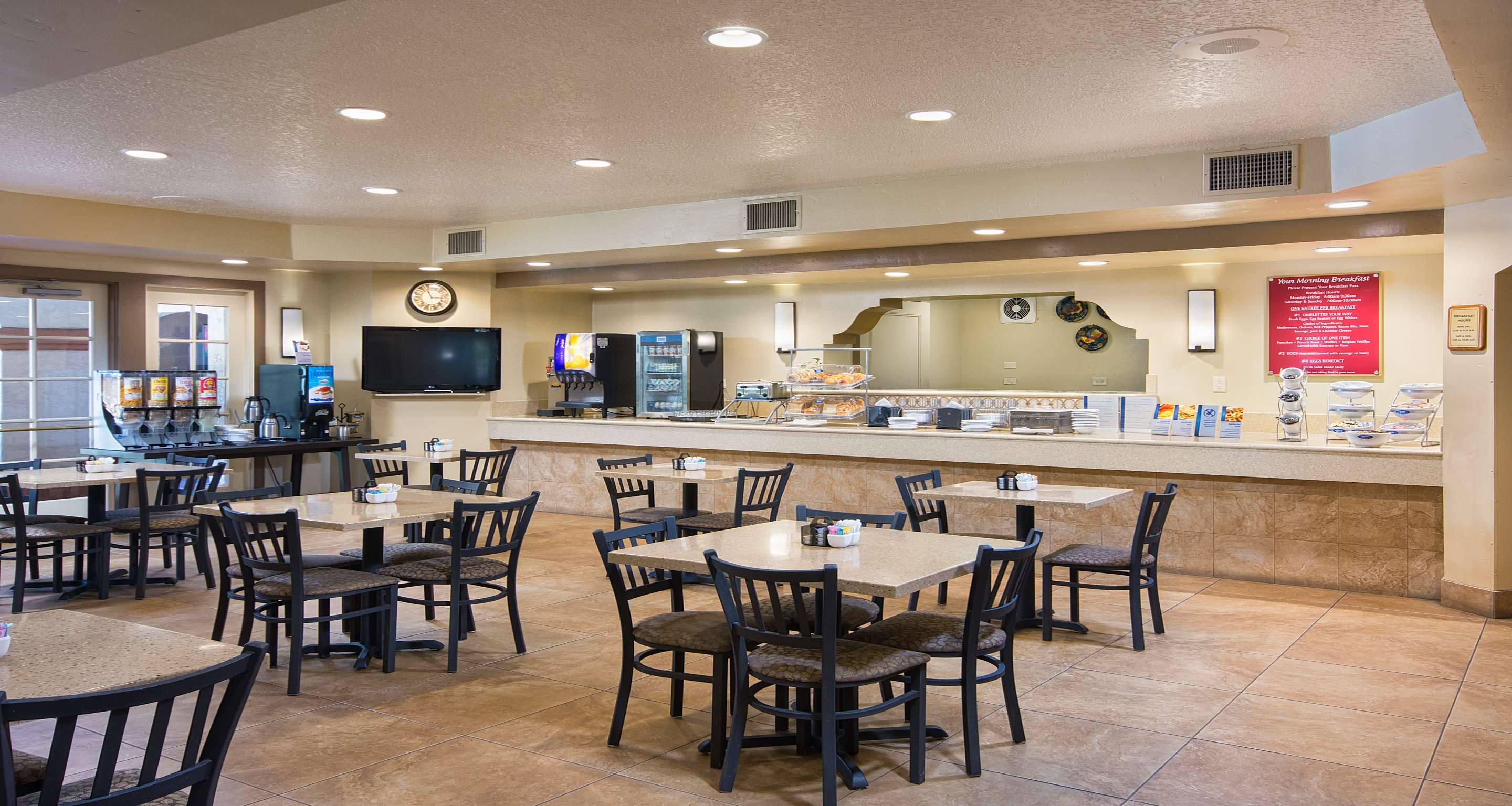 Best Western San Dimas Hotel & Suites Photo