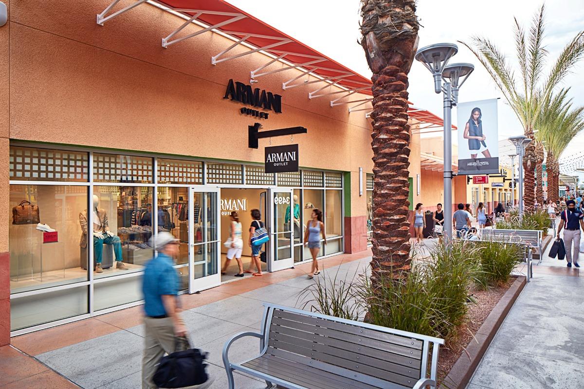 Las Vegas Premium Outlets  North vs. South 