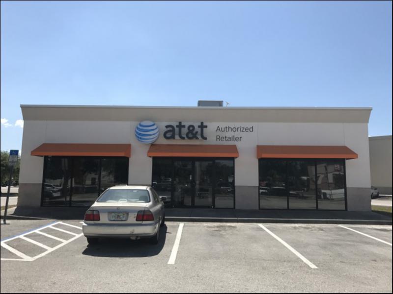 AT&T Store Photo