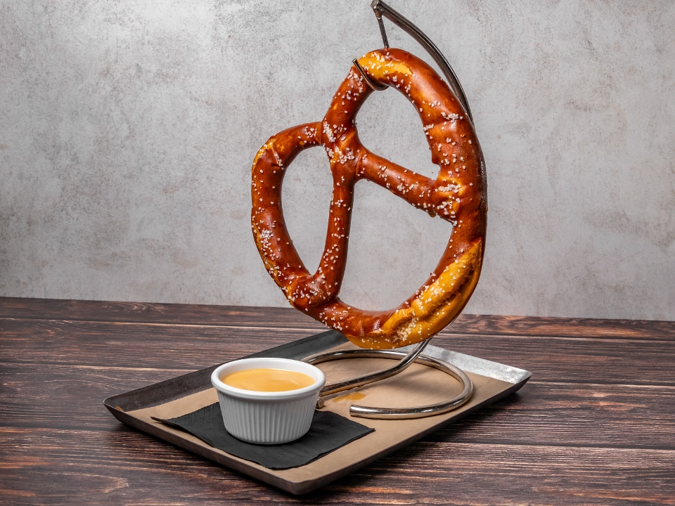 Jumbo Tavern Pretzel