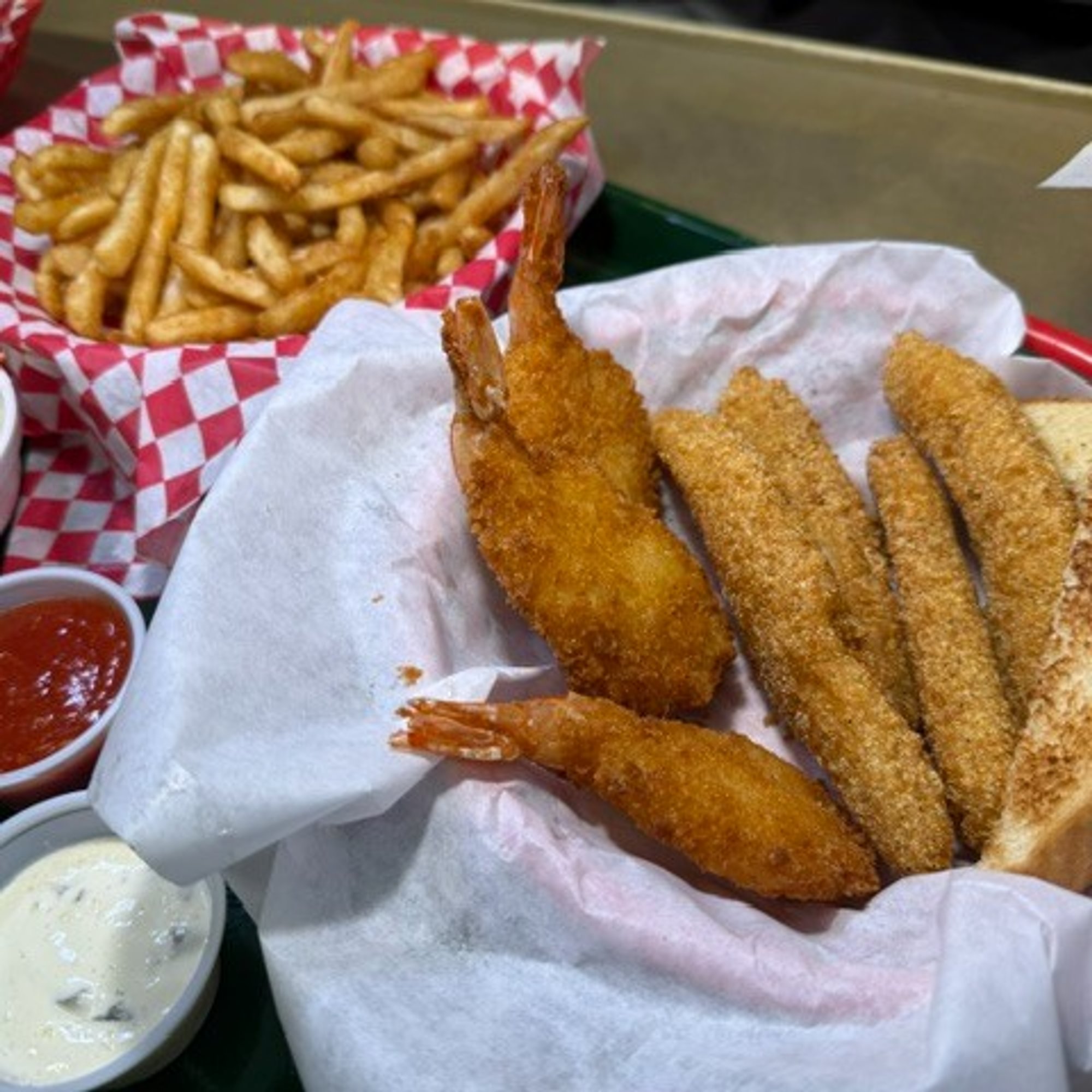 SHRIMP & CATFISH